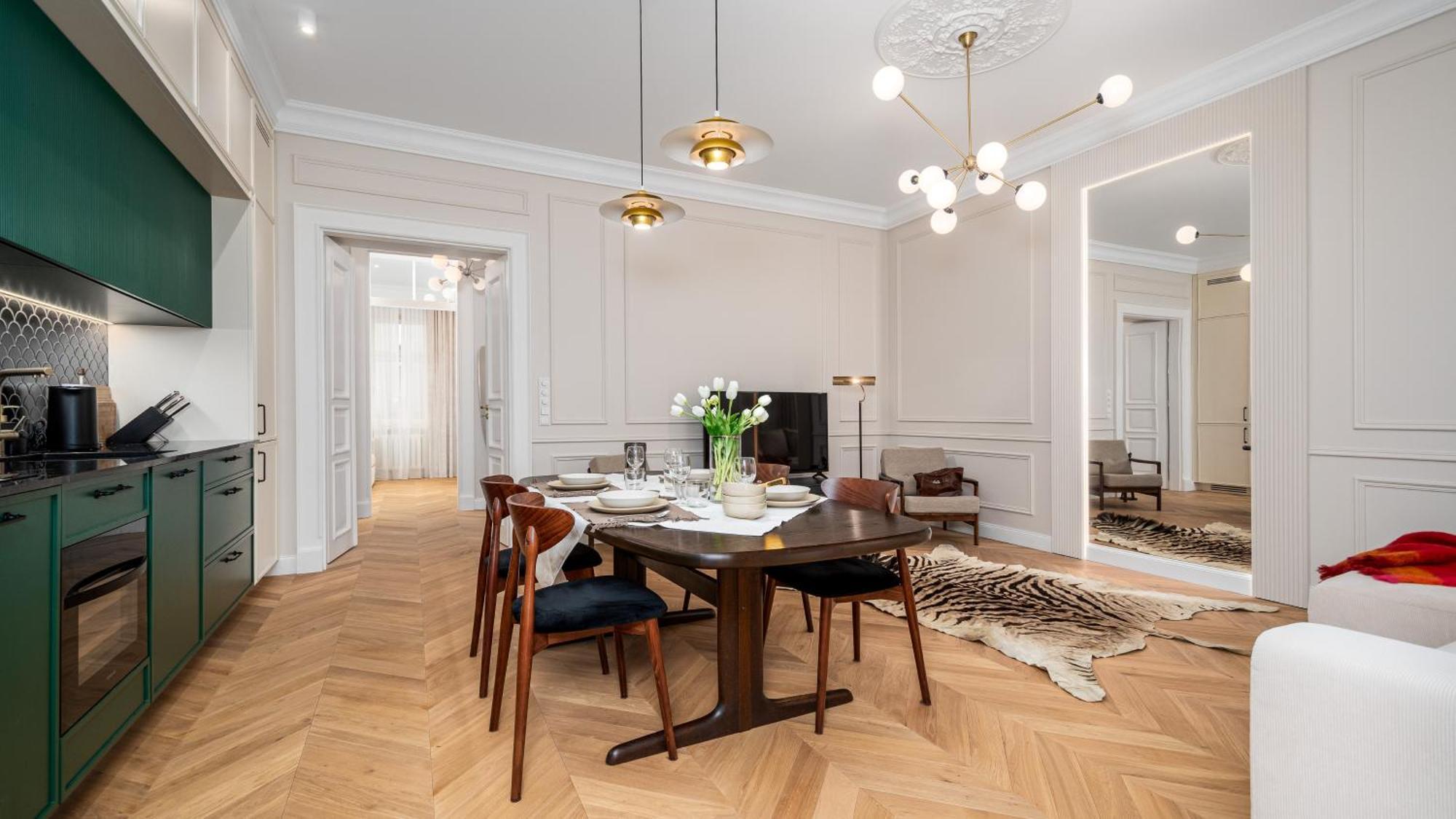 Zgoda Near The Palace Of Culture And Science By Sun & Snow Apartment