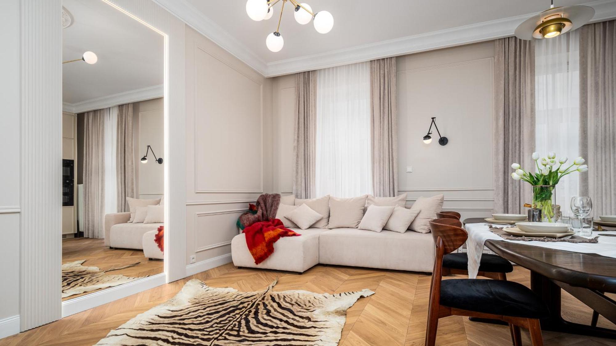 Zgoda Near The Palace Of Culture And Science By Sun & Snow Apartment *