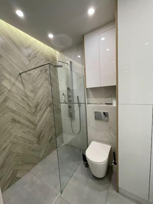 Forum Wola Fine Apartment