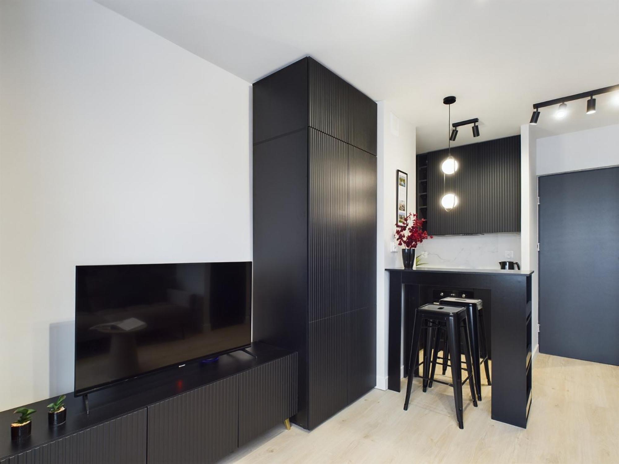 Modern With Wifi In By Renters * Warschau