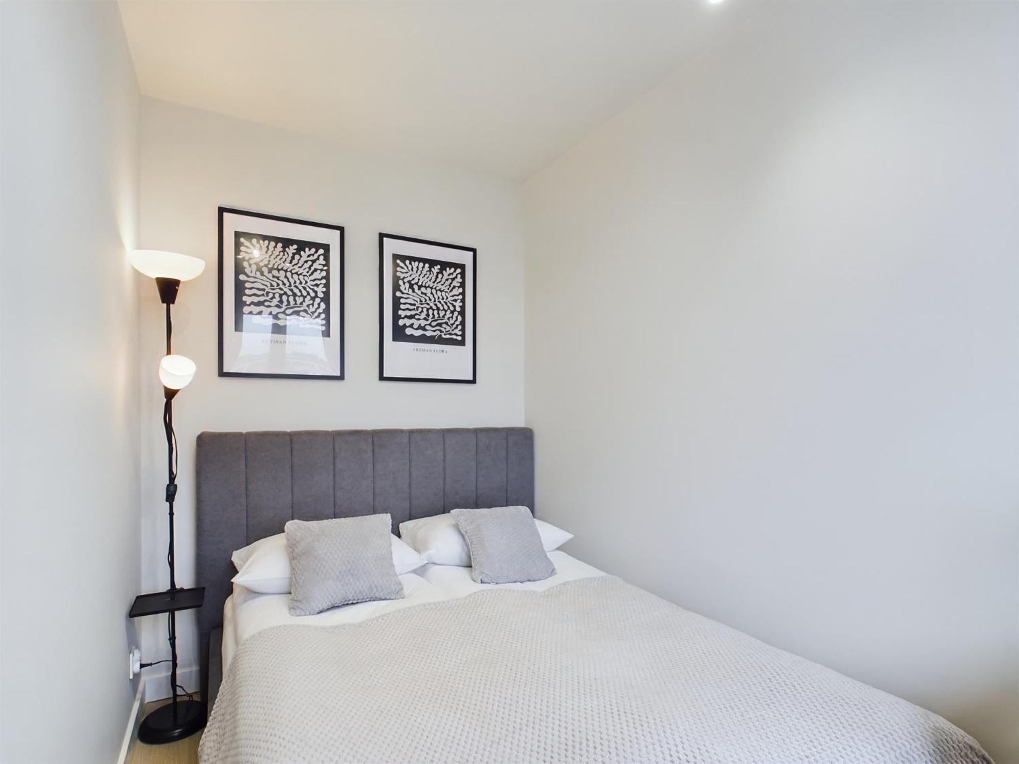 Apartment Modern With Wifi In By Renters