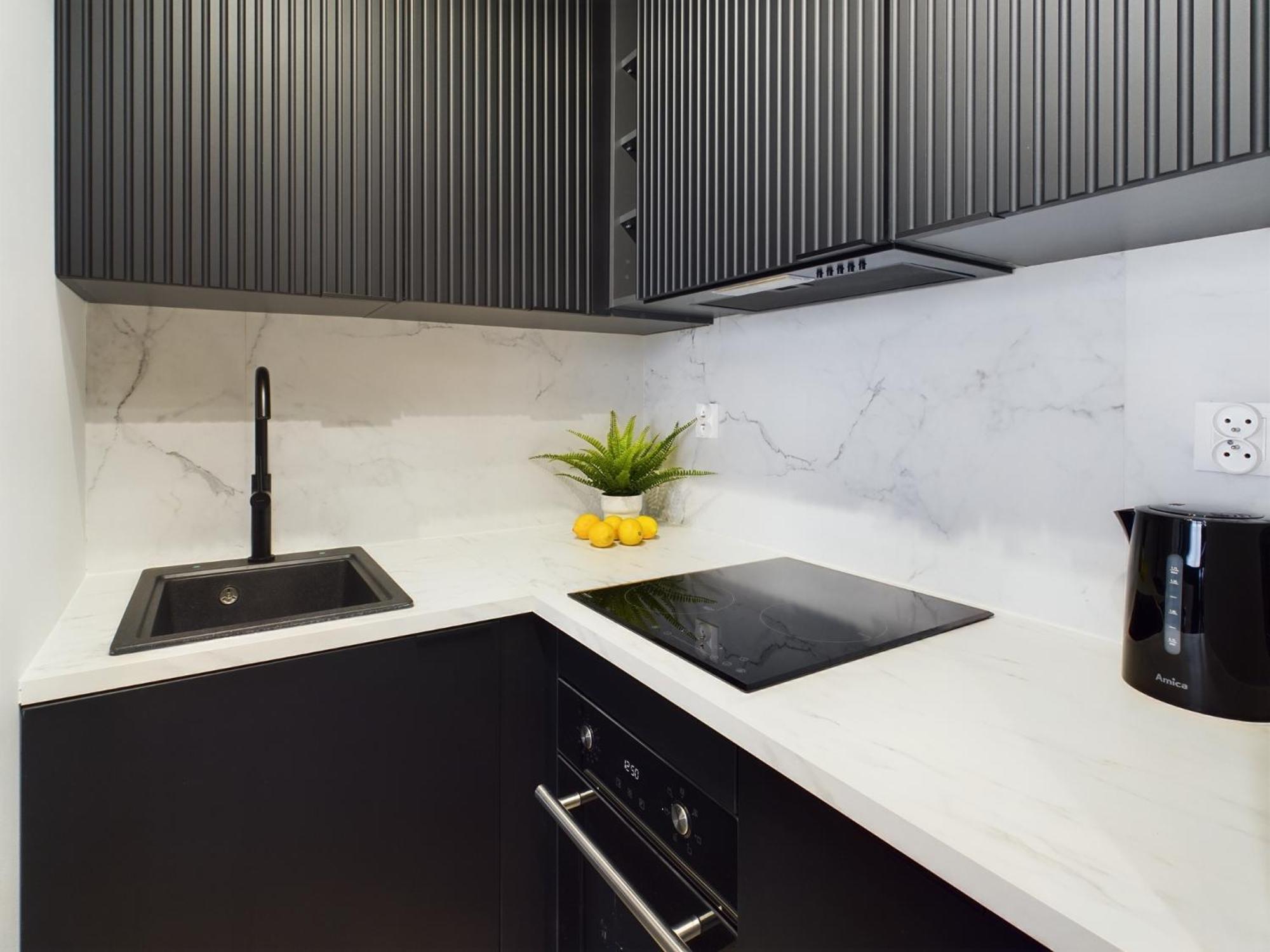 Modern With Wifi In By Renters