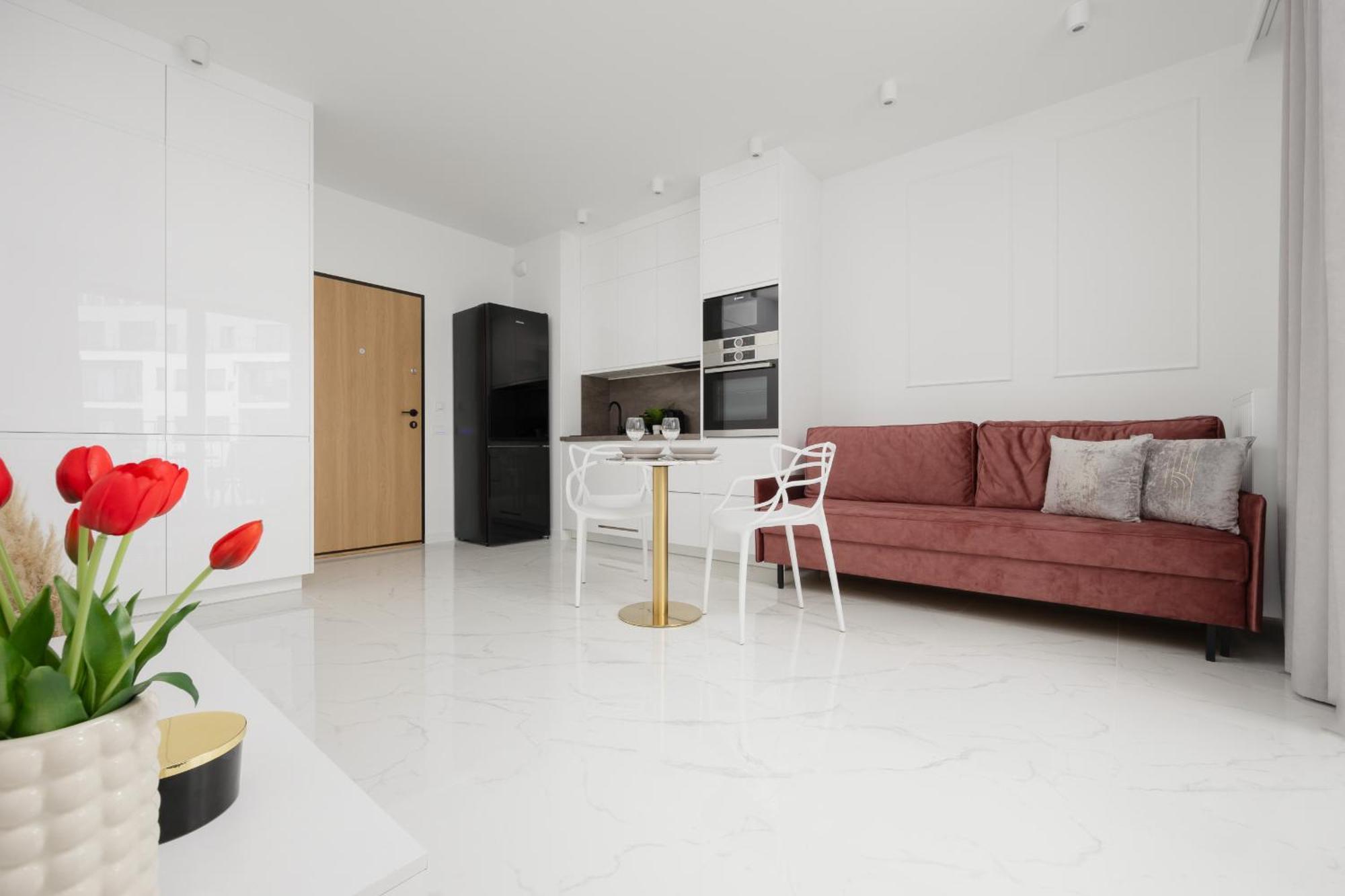 Apartment Air-conditioned Studio With Balcony By Renters *