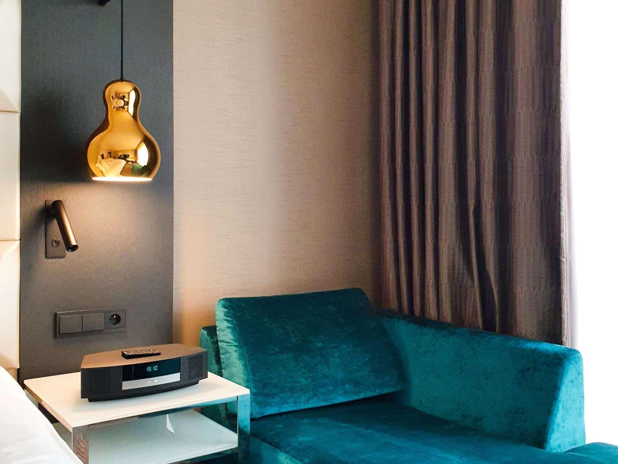 Sofitel Victoria