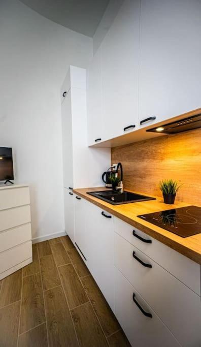 Apartamento Lovely In Varsóvia