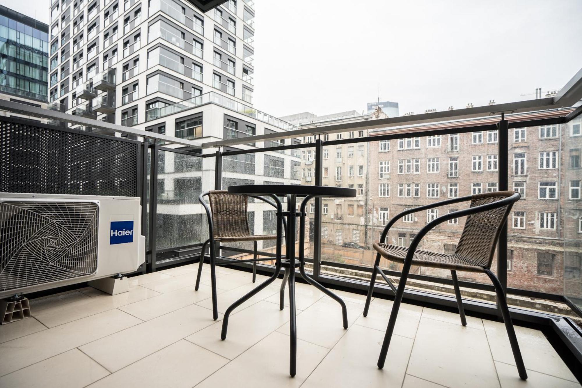 Vipwarsawapartments Onyx Mennica Apartment