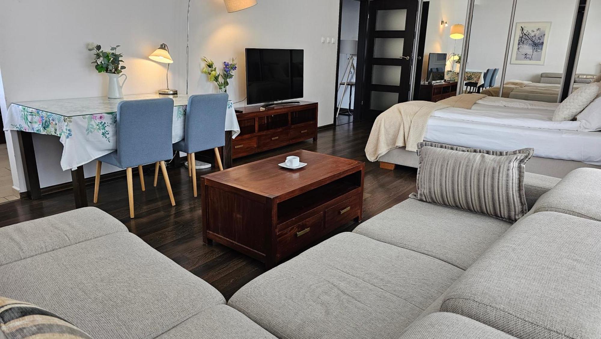 Arkadia By Visitwarsaw Apartamento