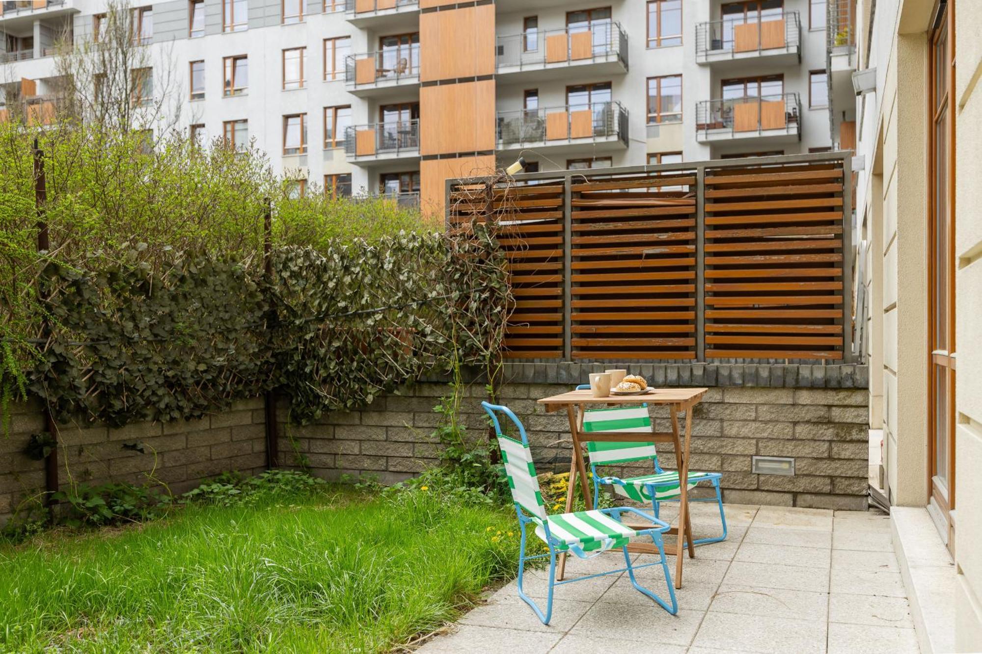 Beautiful With Spacious Terrace By Renters Apartamento *