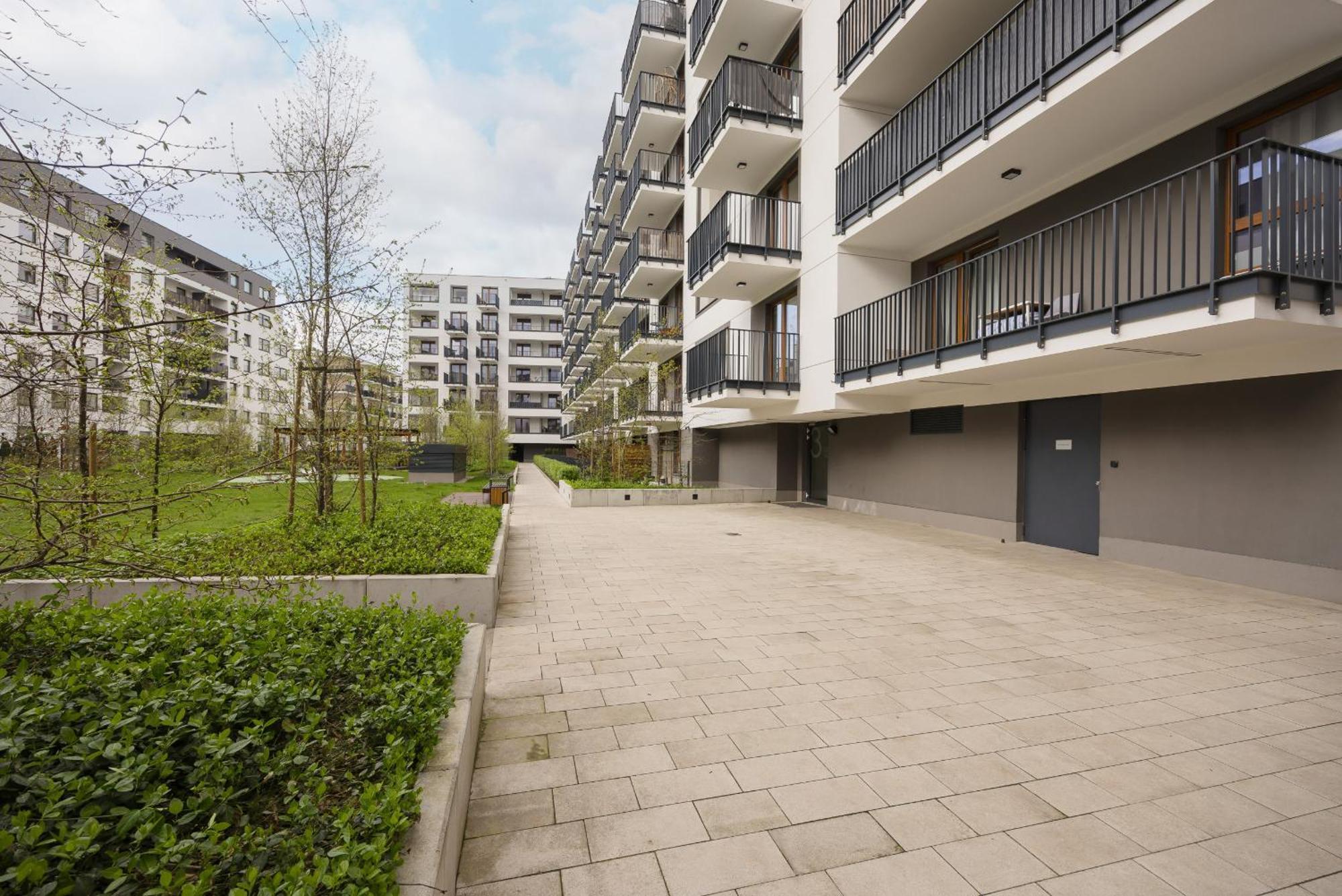 With Balcony & Parking In By Renters Apartment