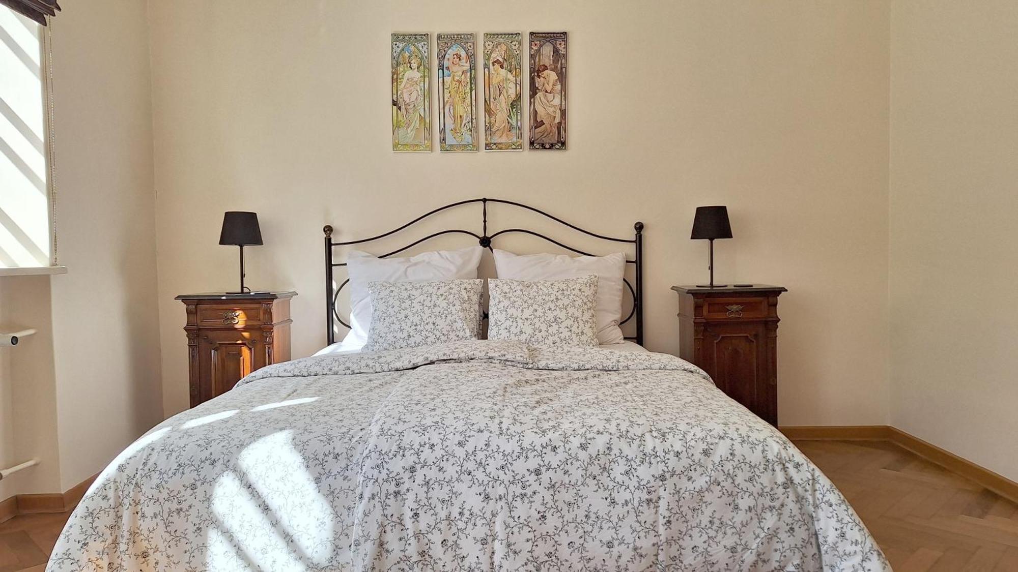 Elegant 3 At The Old Town - 70m2 - Up To 6 Sleeps Apartment *