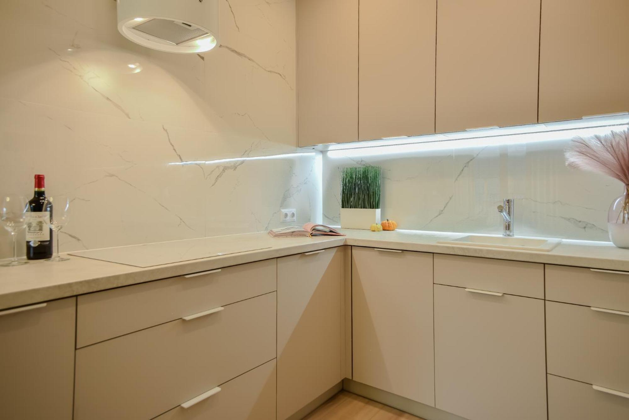 Better Place Modern Port Praski Apartment *