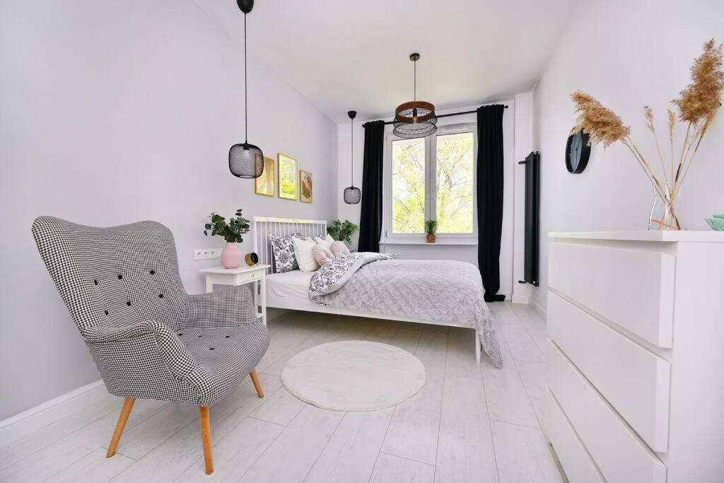 Apartament Saska Kepa -ul. Francuska 2' Min *