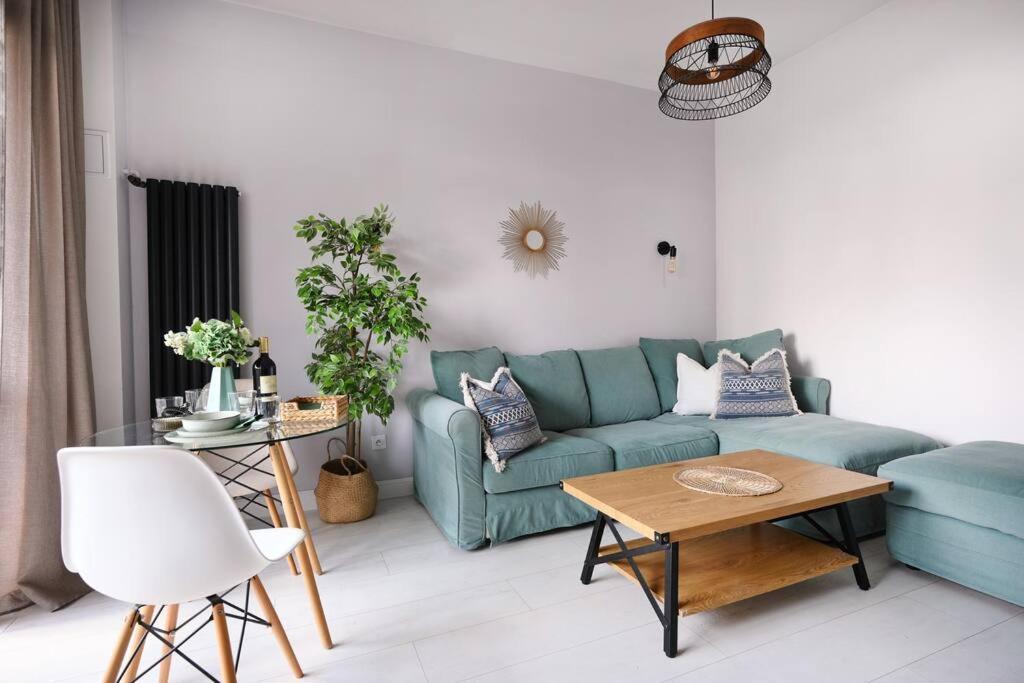 Apartament Saska Kepa -ul. Francuska 2' Min *