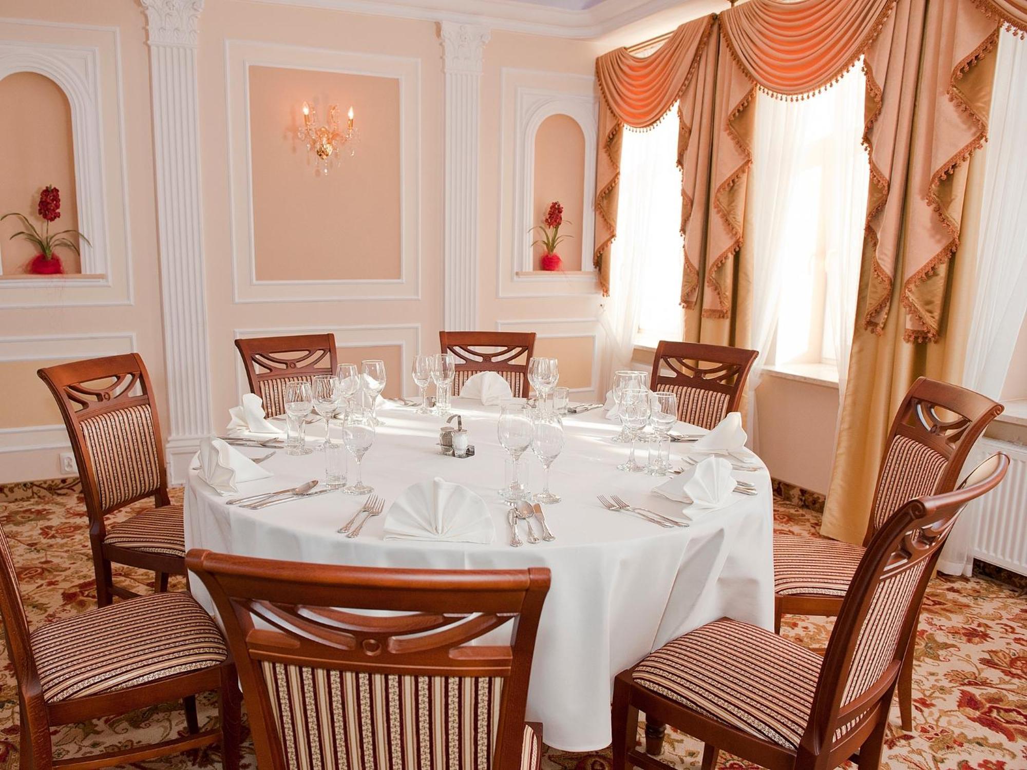 Arkadia Royal Warsaw