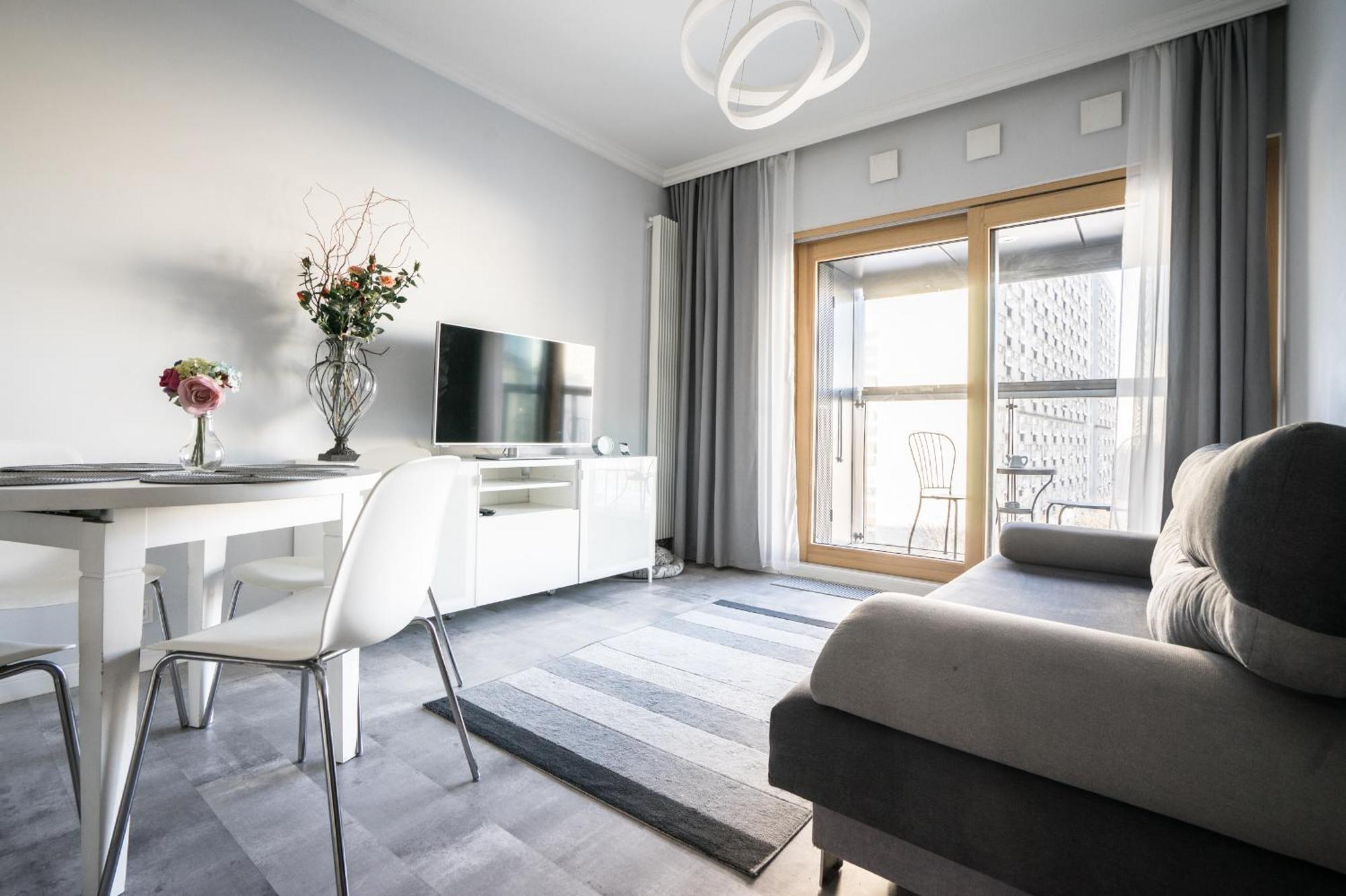 Apartment Vipwarsawapartments Diamond Mennica Warsaw