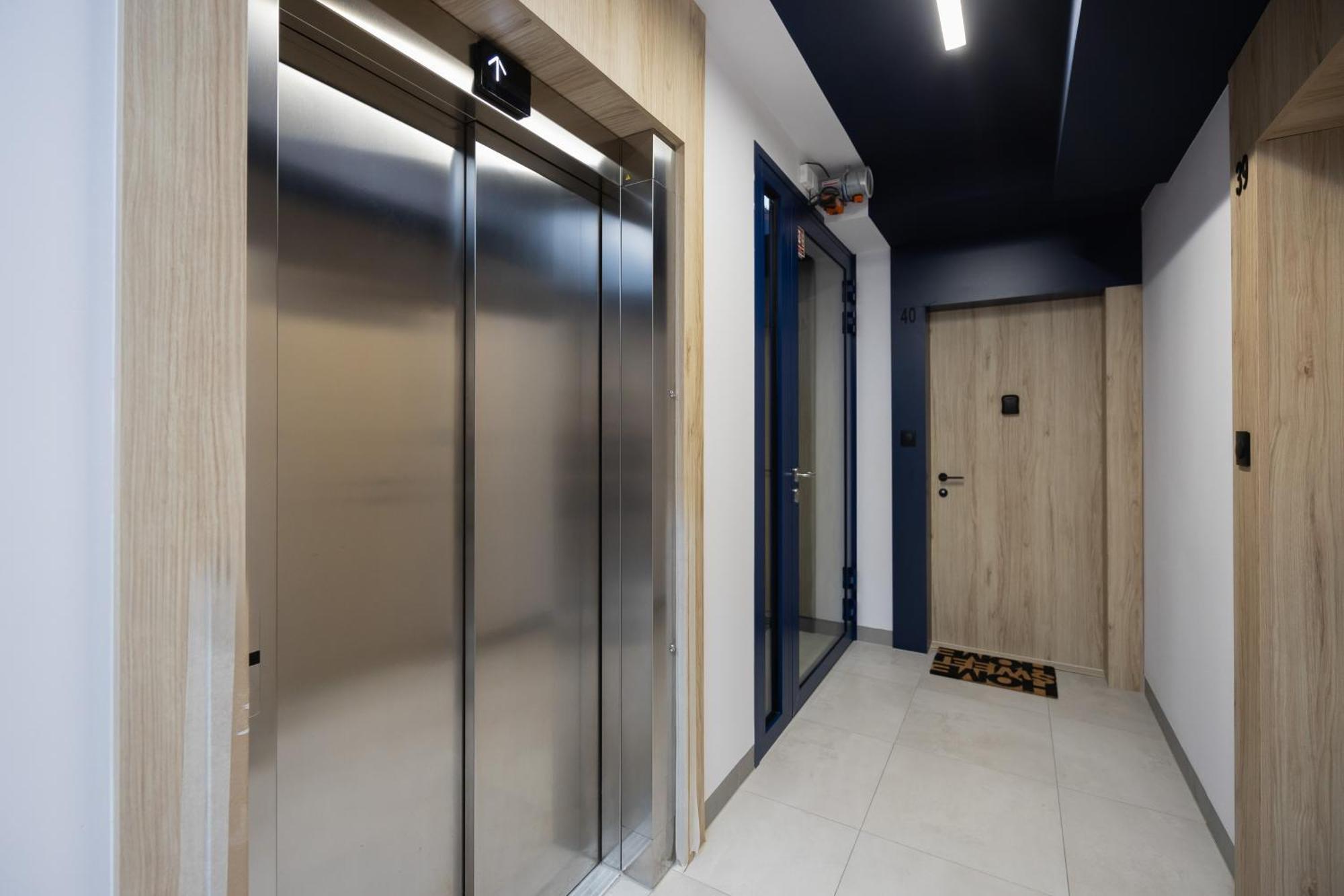 Căn hộ Stylish With Parking By Renters Warsaw