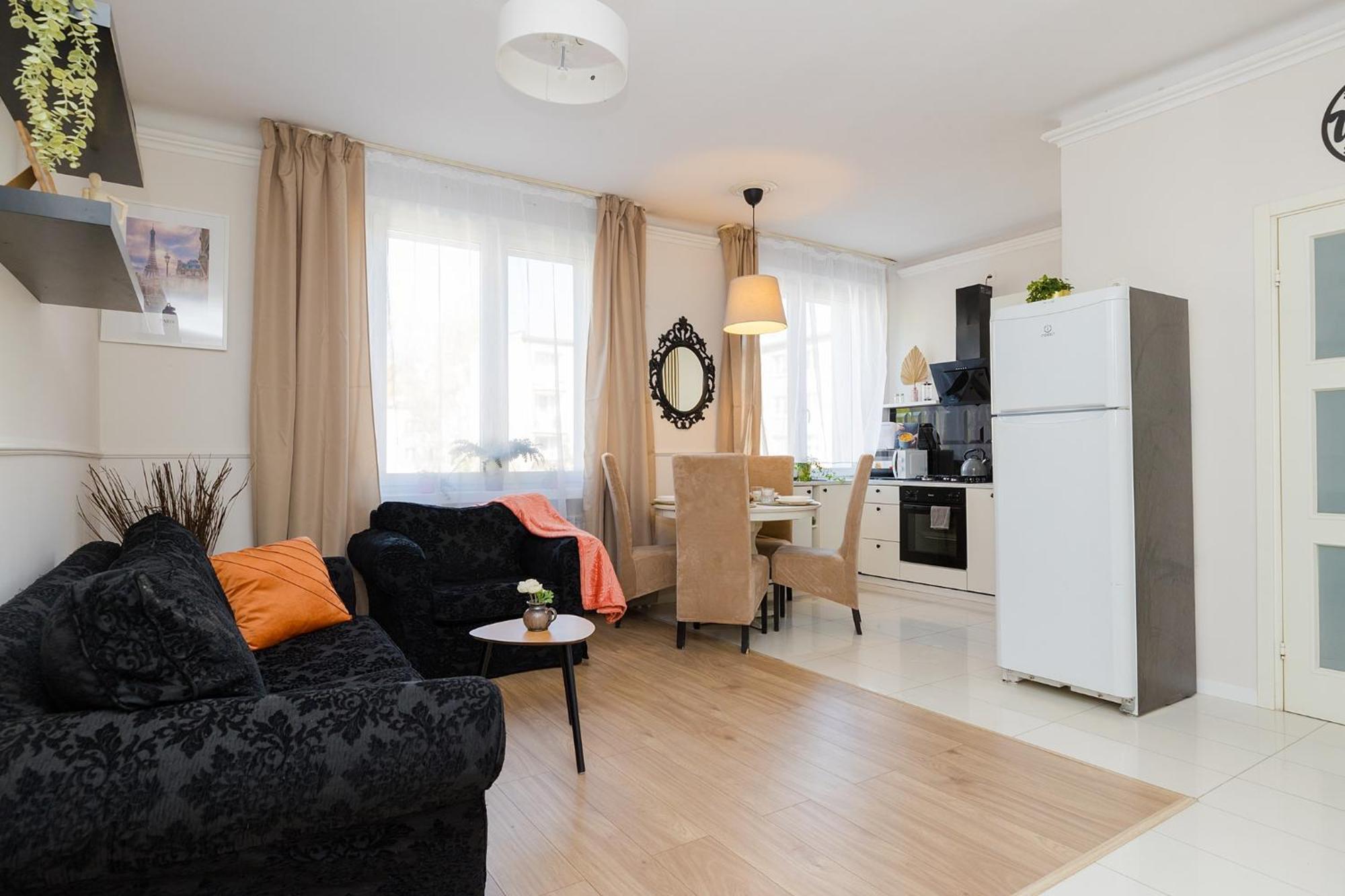 Apartament Superapart Grochowska 136, Very Close To The Mon Hospital On Saszerow Street *