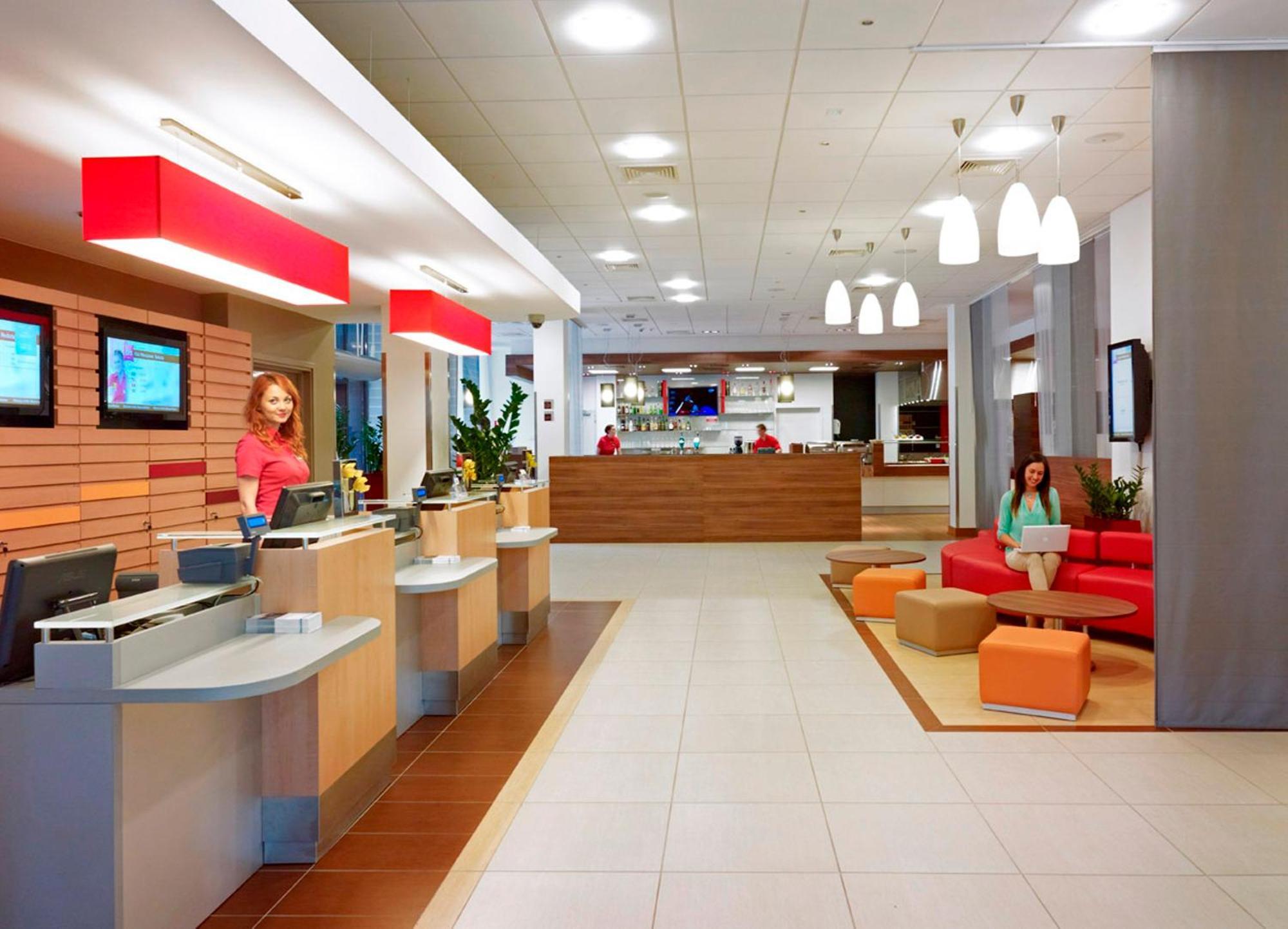 Ibis Reduta Hotel 3*