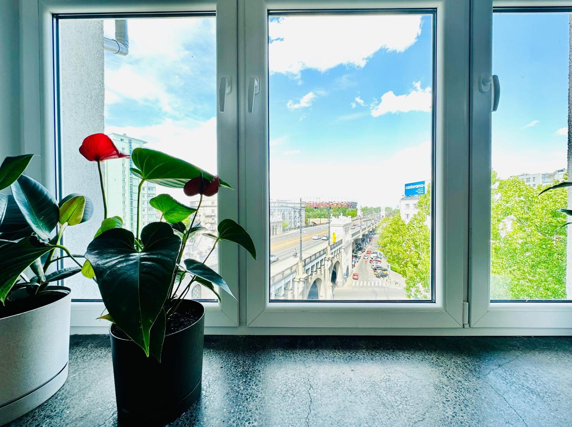 Westside Panorama Pgn Stadium Apartment