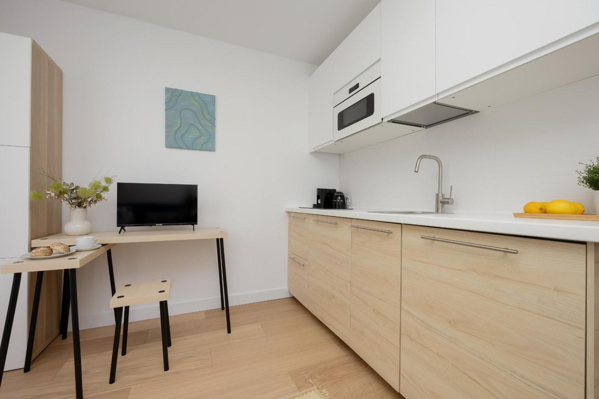 Apartament Beautiful Near Mokotow Field By Renters *