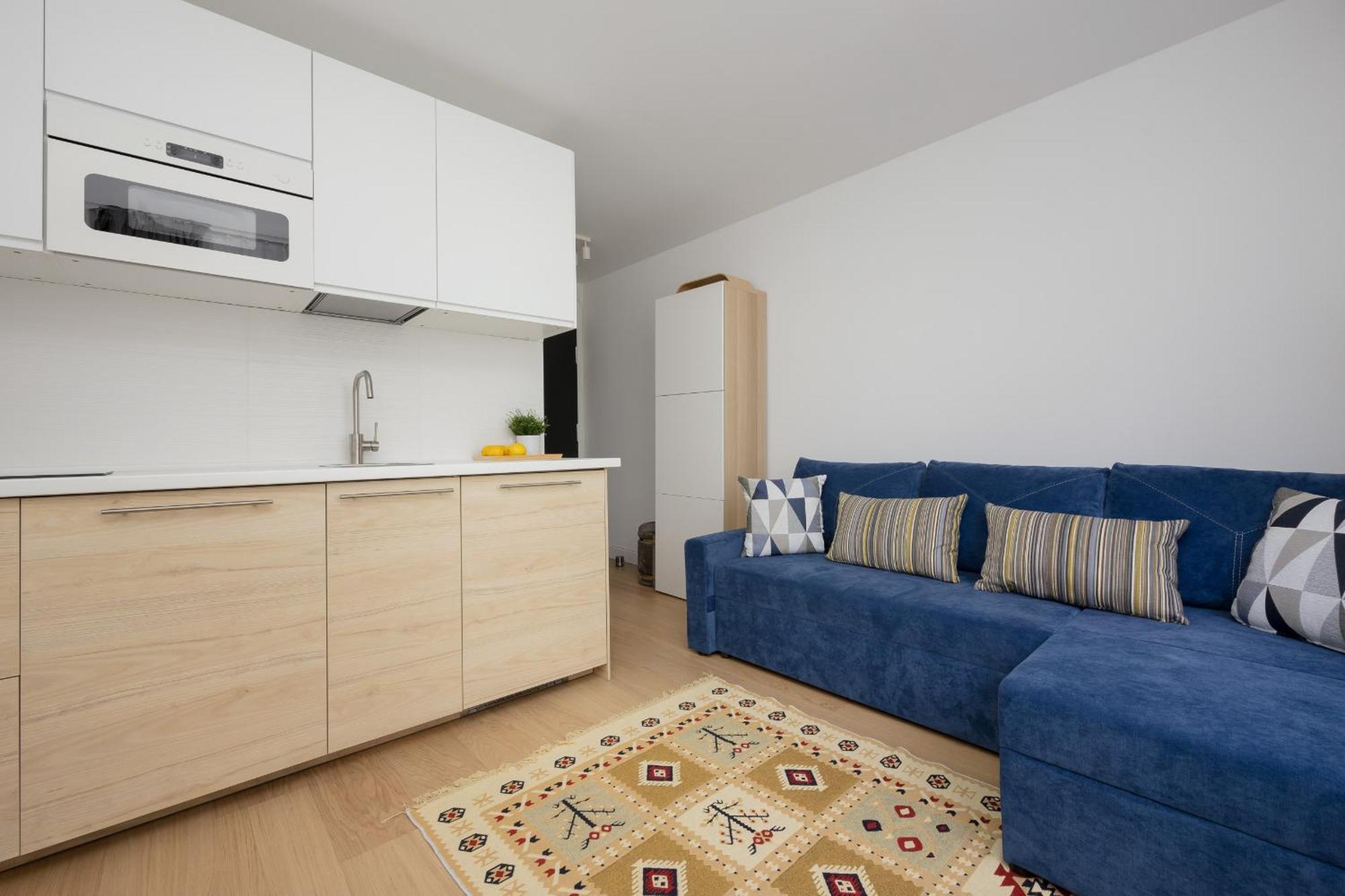 Beautiful Near Mokotow Field By Renters * Warszawa