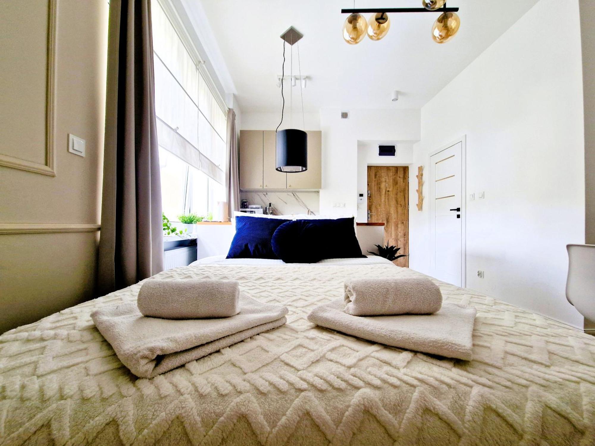 J&w Grojecka Glam Flat Warsaw