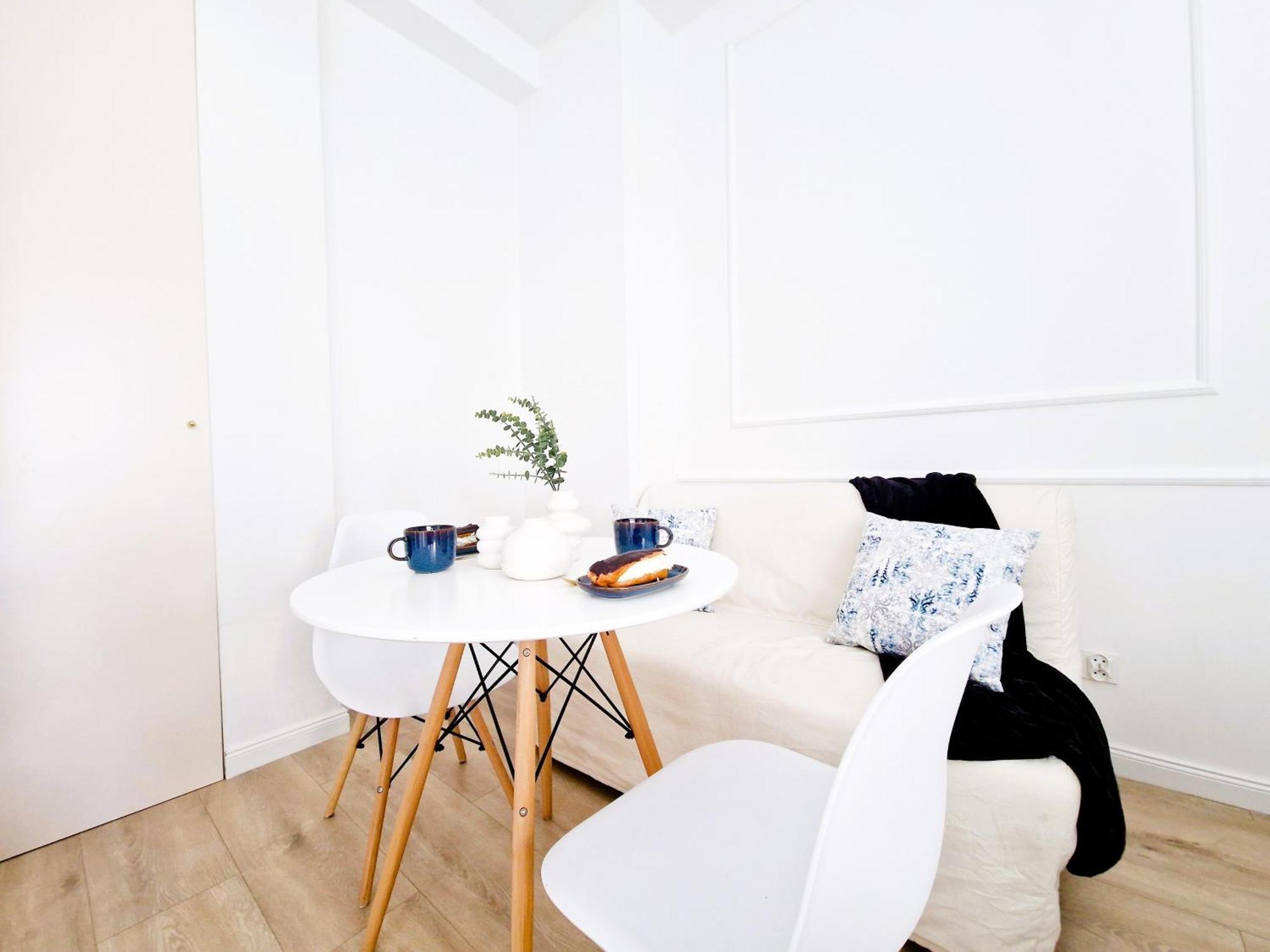 J&w Grojecka Glam Flat Apartment