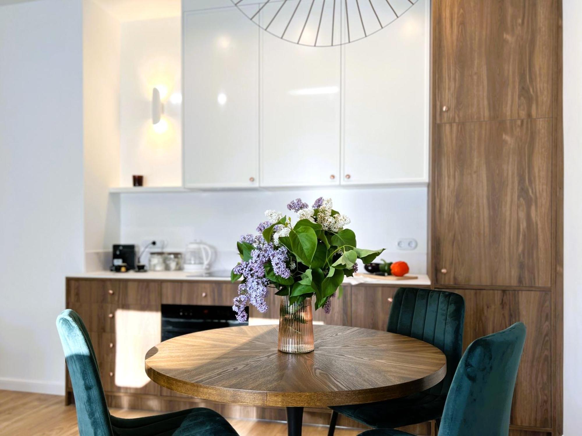 Apartment Srodmiescie Pl. Zbawiciela Warsaw