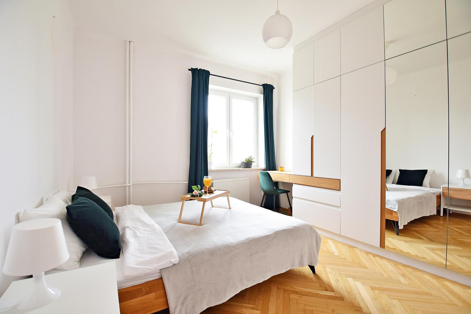 Apartment View - 63m2, Location, Workspace - By Rentujemy *