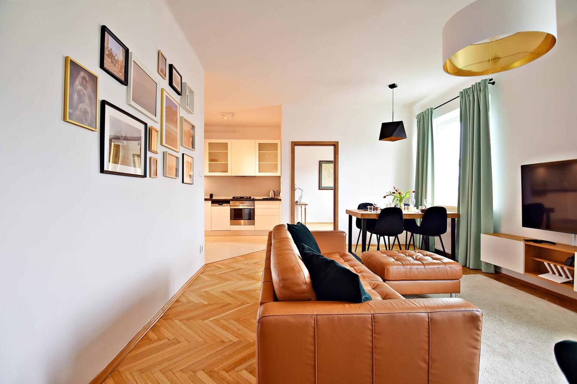 Apartment View - 63m2, Location, Workspace - By Rentujemy Warsaw