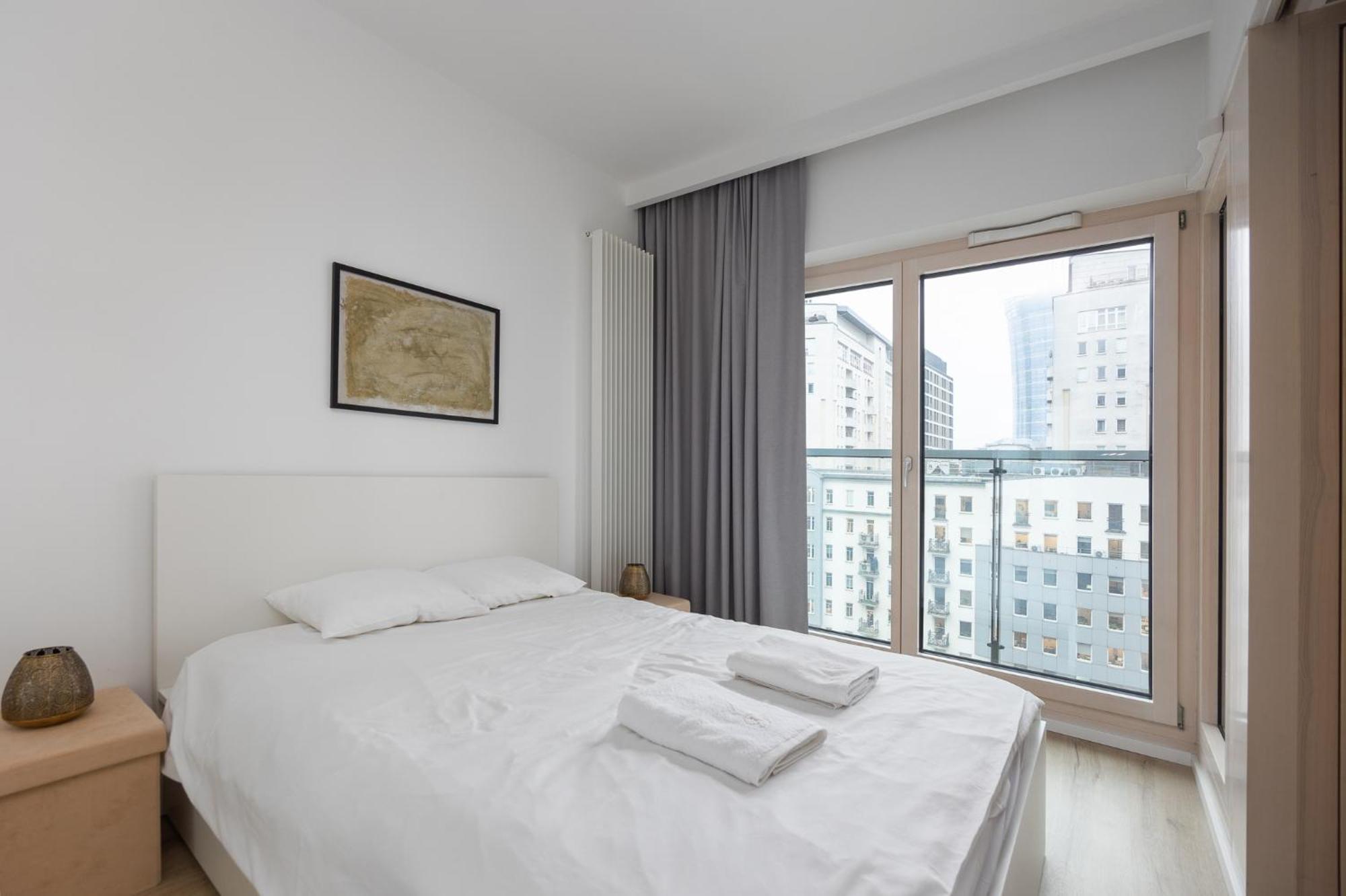 Vipwarsawapartments Onyx Mennica *