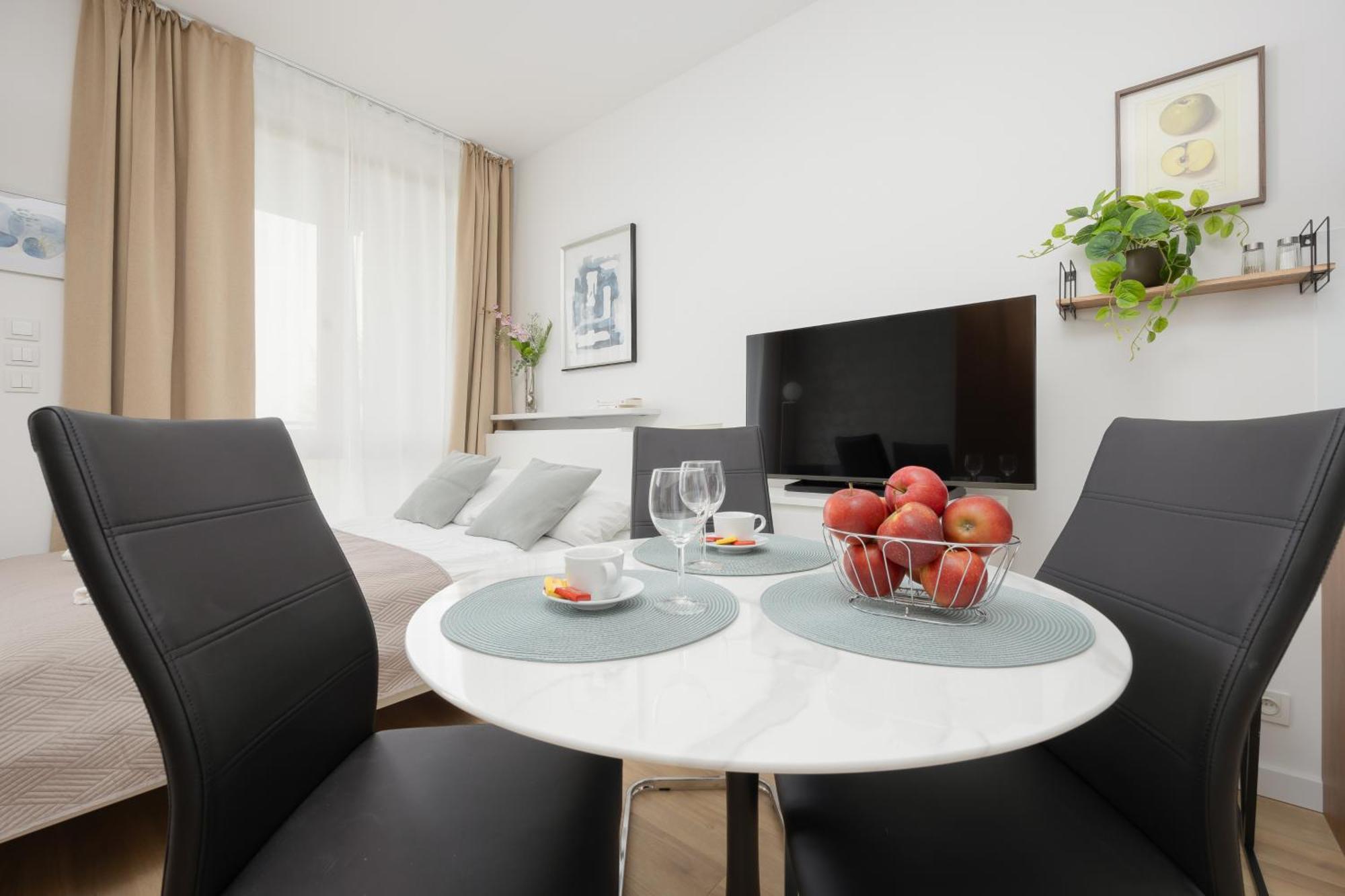 Apartment Sarmacka 27 3-close To Medicover And Paley