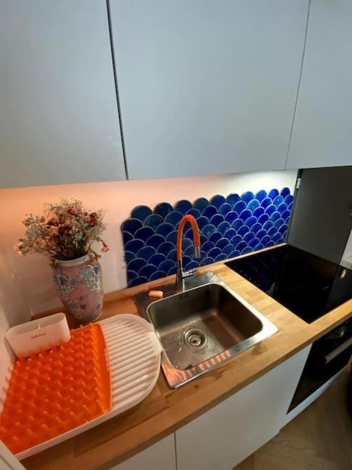 Old Town Praga-smart Home, Garage
