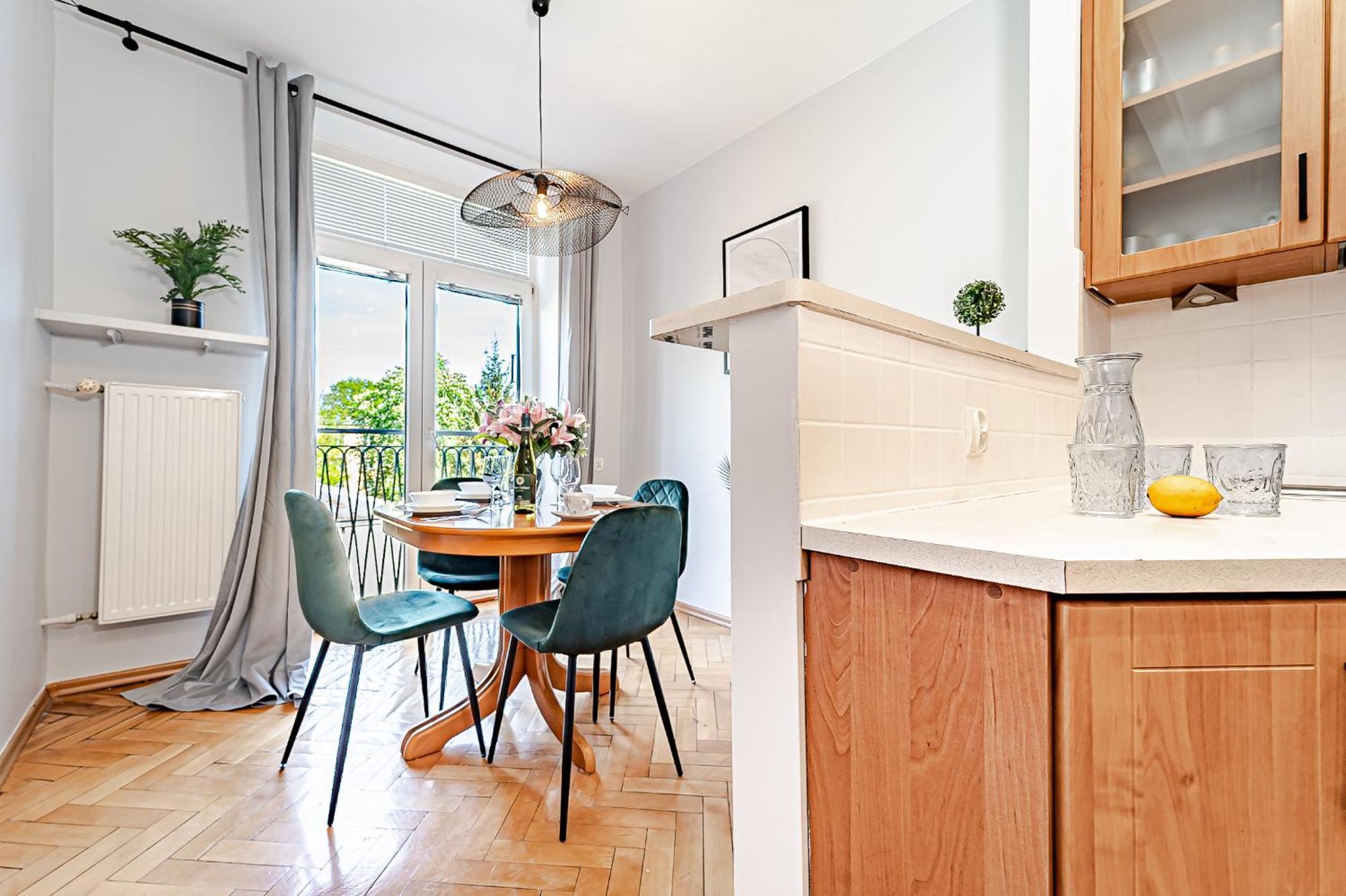 Inside Wola & Business Apartment *
