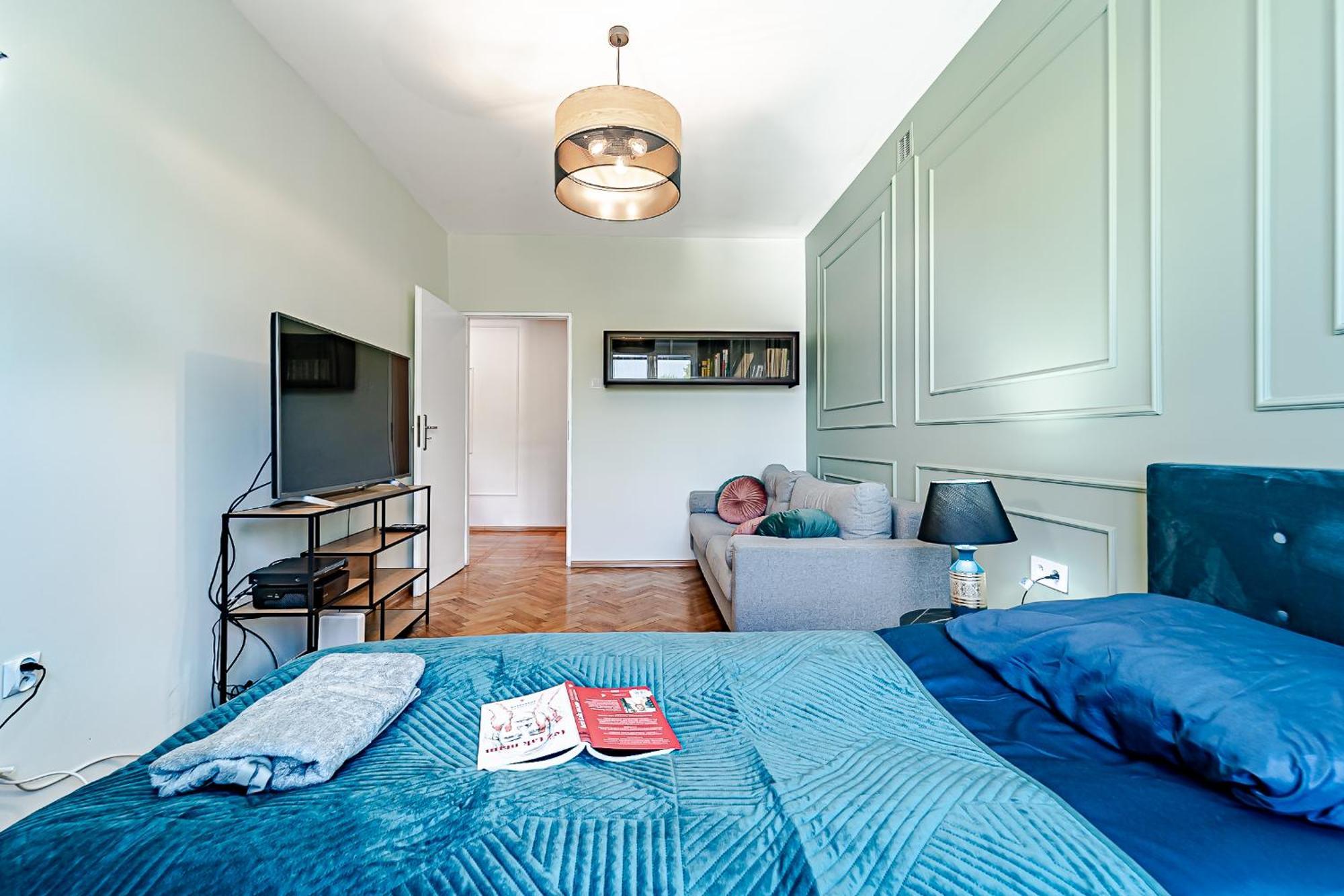 Inside Wola & Business