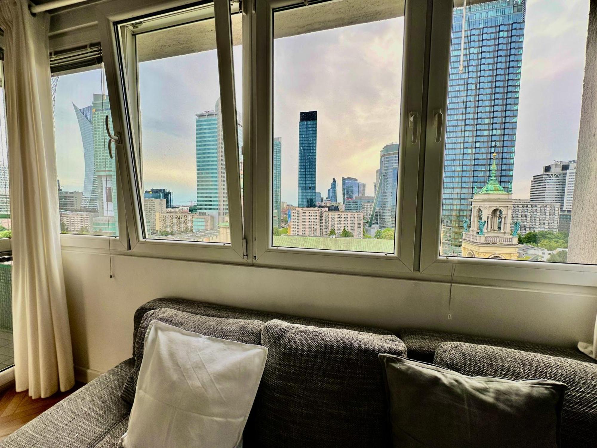 Palace 2 Wifi 600 Mbs 55'tv Netflix Hbo 2xmetro Appletv * Warsaw