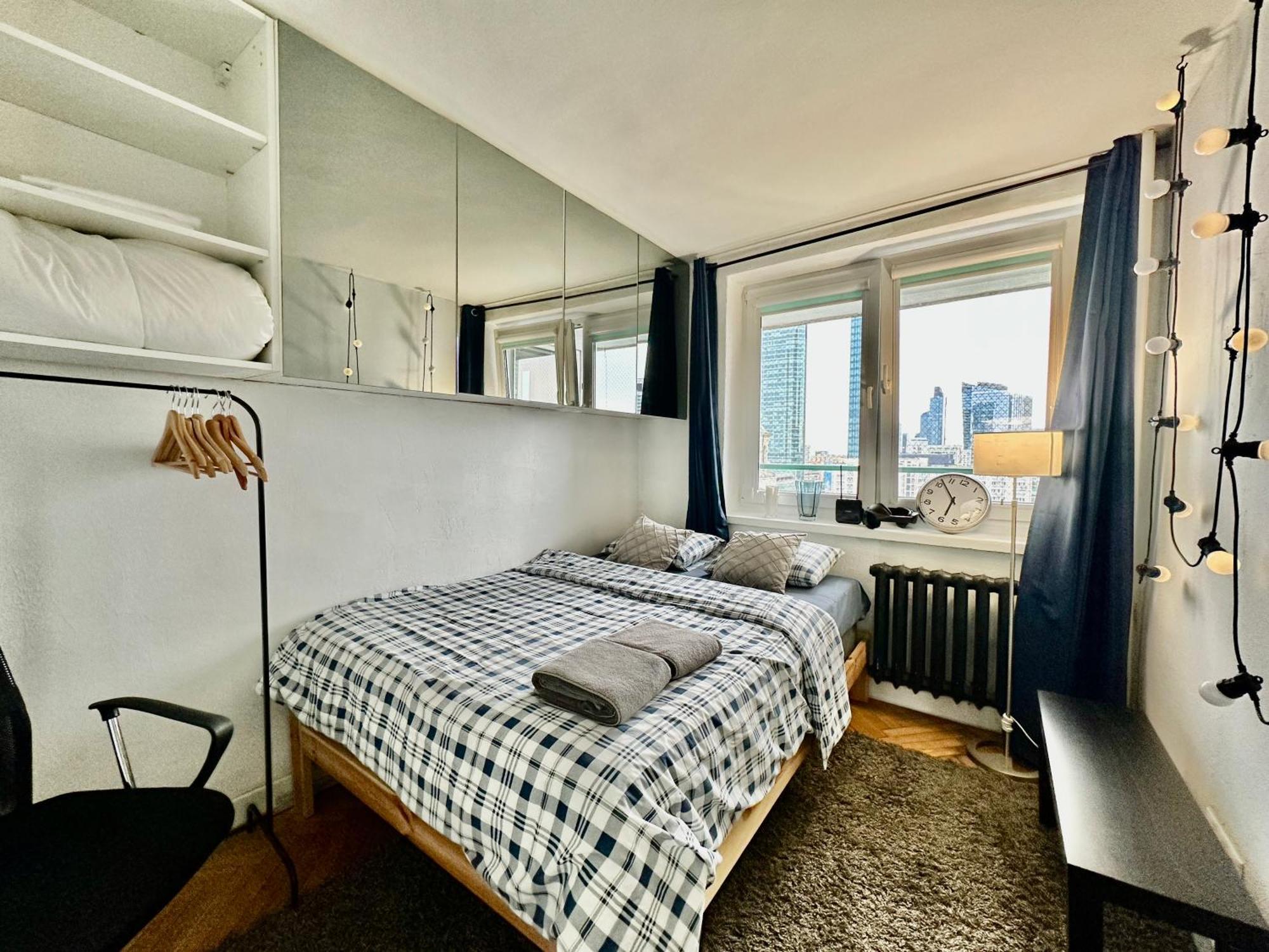 Apartment Palace 2 Wifi 600 Mbs 55'tv Netflix Hbo 2xmetro Appletv Warsaw