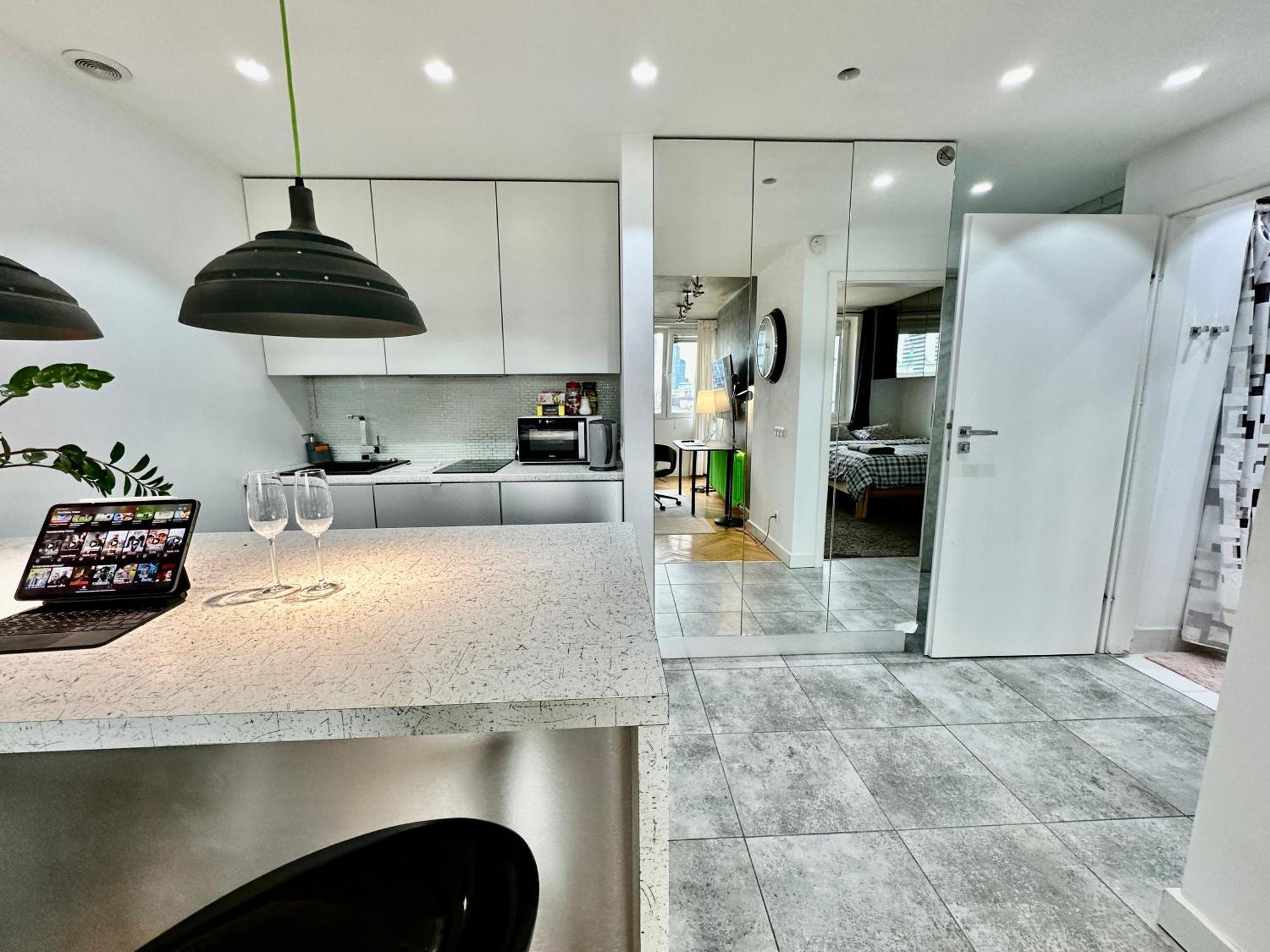 Apartment Palace 2 Wifi 600 Mbs 55'tv Netflix Hbo 2xmetro Appletv