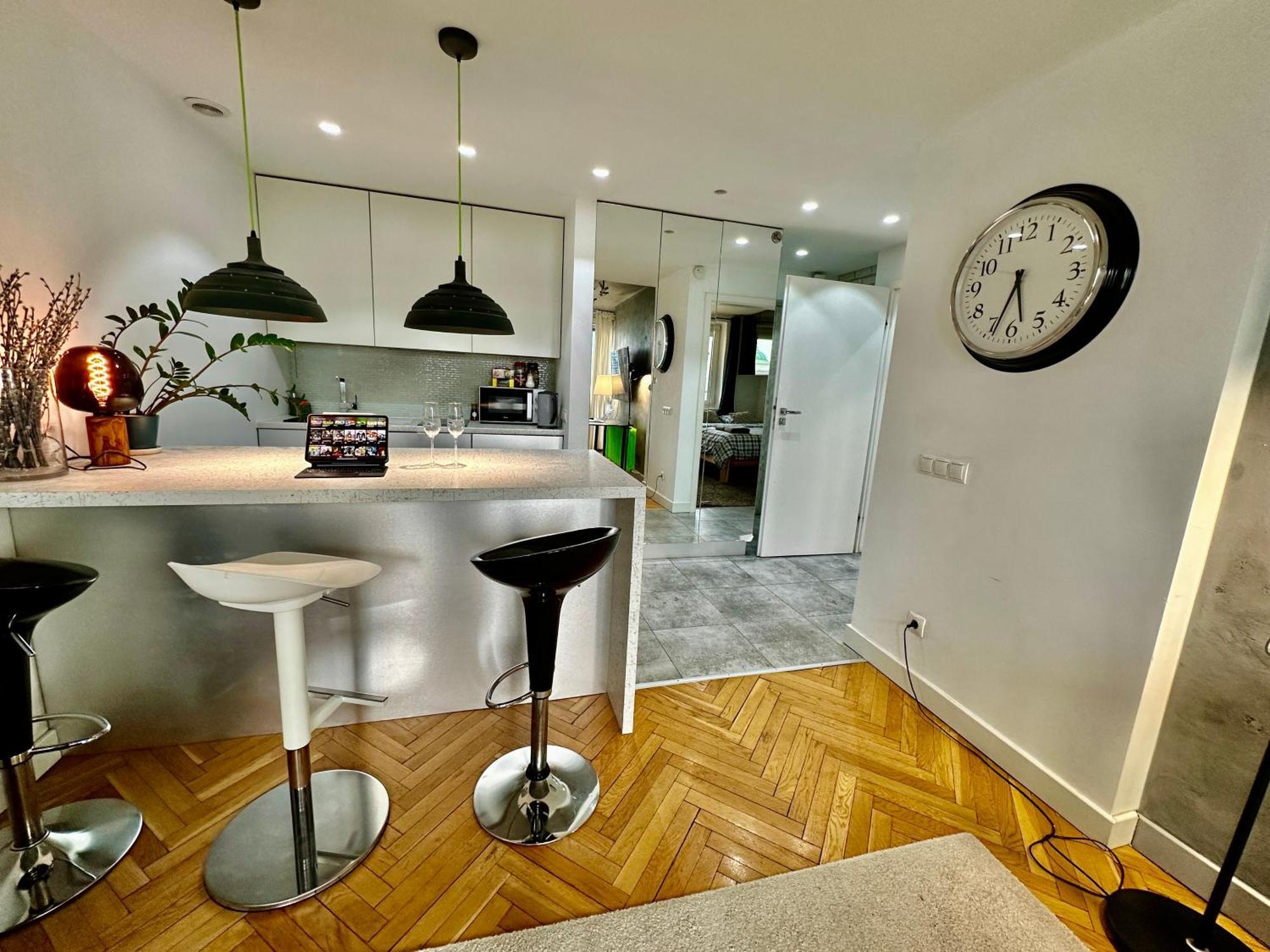 Palace 2 Wifi 600 Mbs 55'tv Netflix Hbo 2xmetro Appletv Warsaw