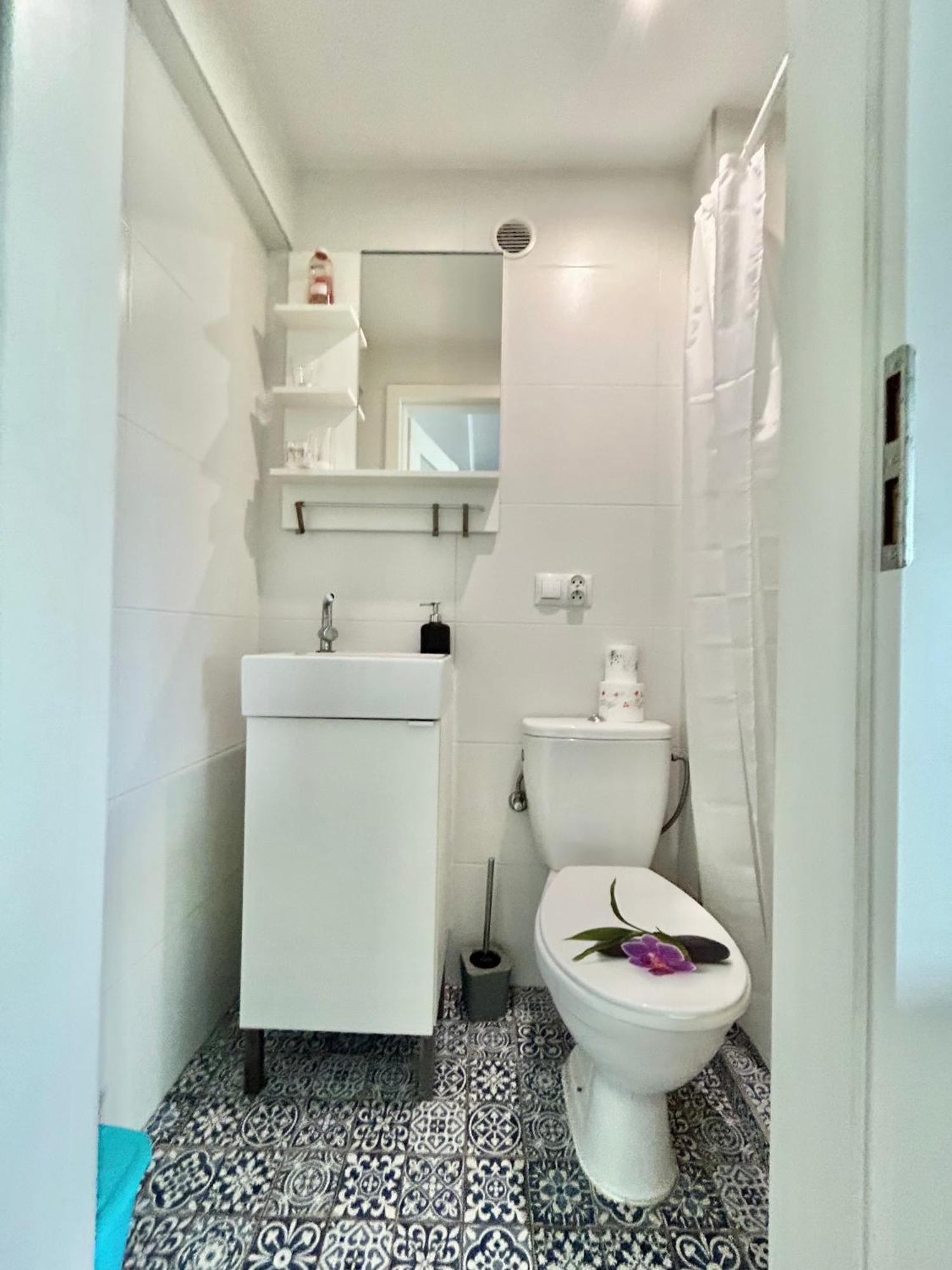 Komfortowe Studio W Doskonalej Lokalizacji Warsaw