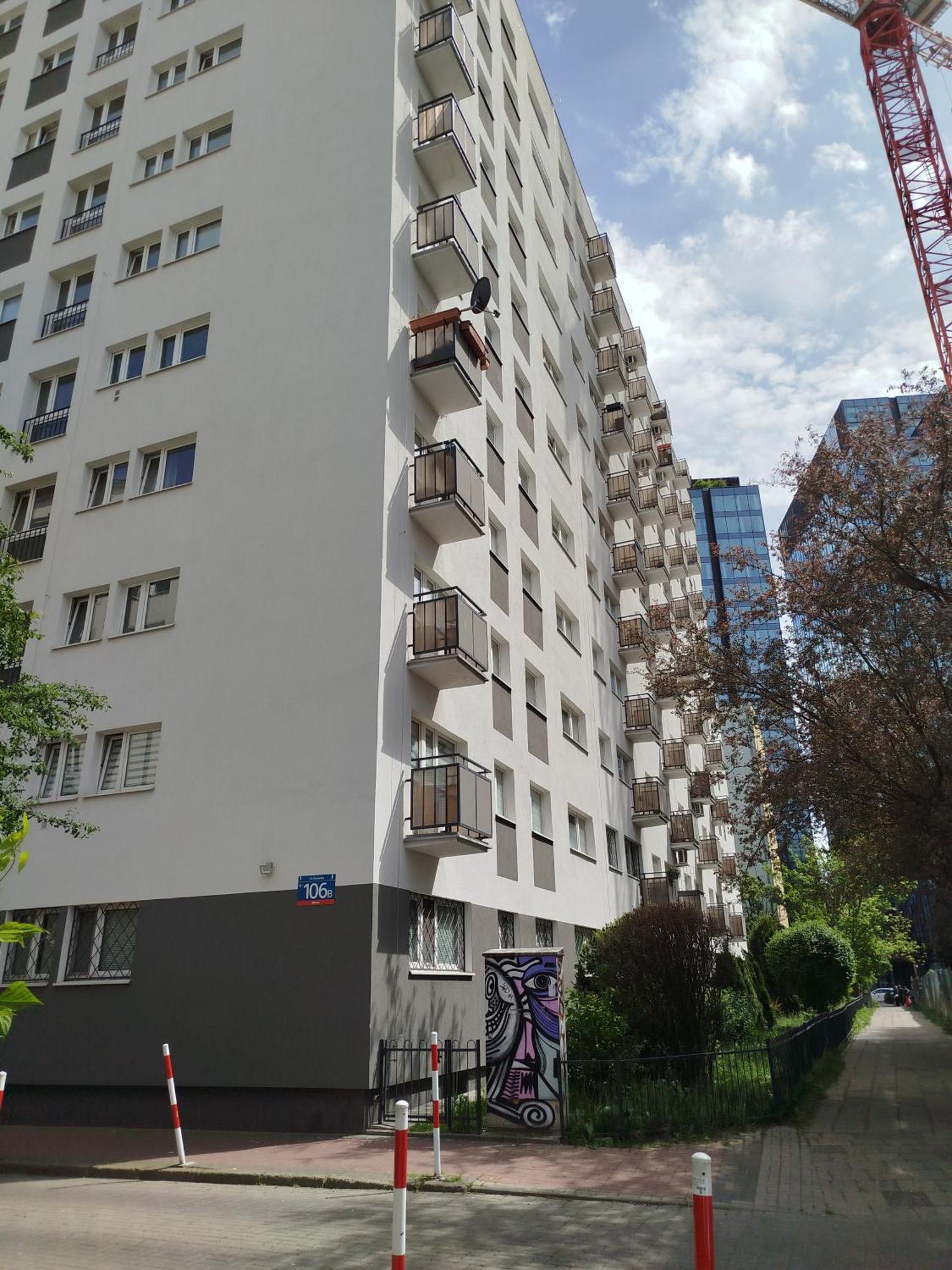 Classic 2-br At Chmielna 200 M From Station, Parking On Site