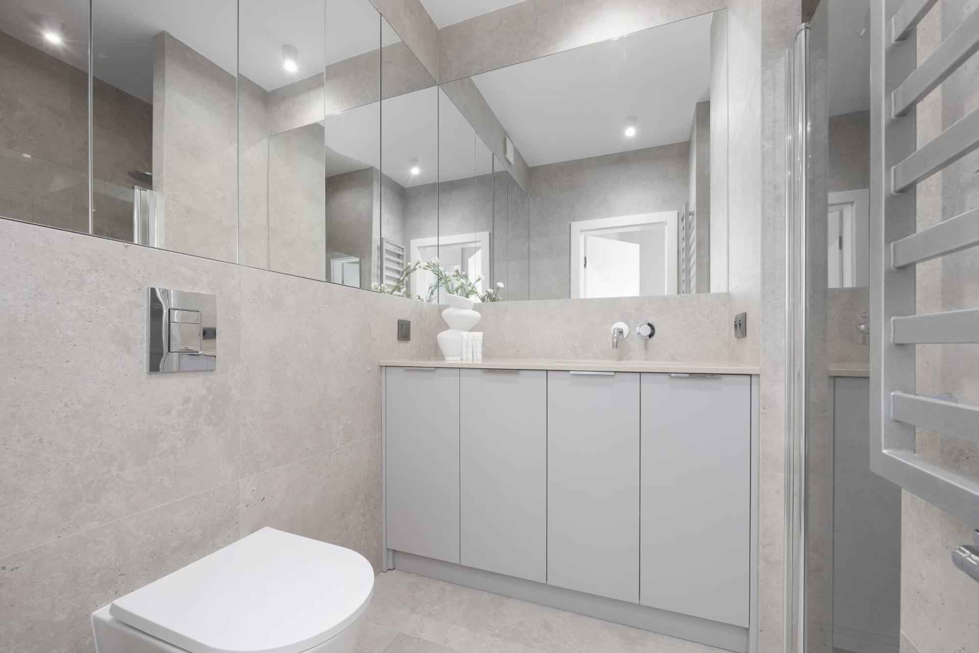 Domaniewska With Parking Mokotow By Renters Prestige