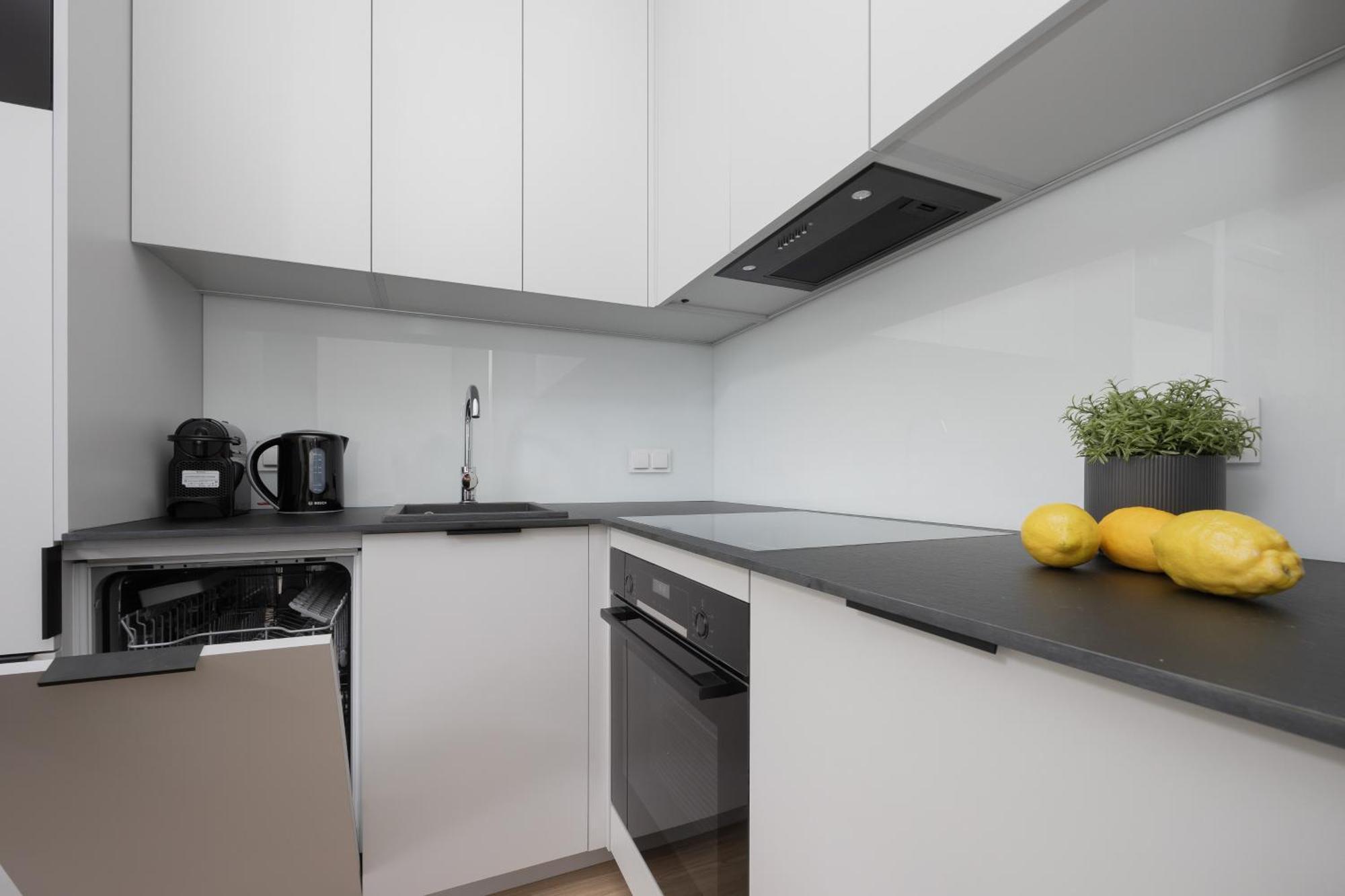 Domaniewska With Parking Mokotow By Renters Prestige *