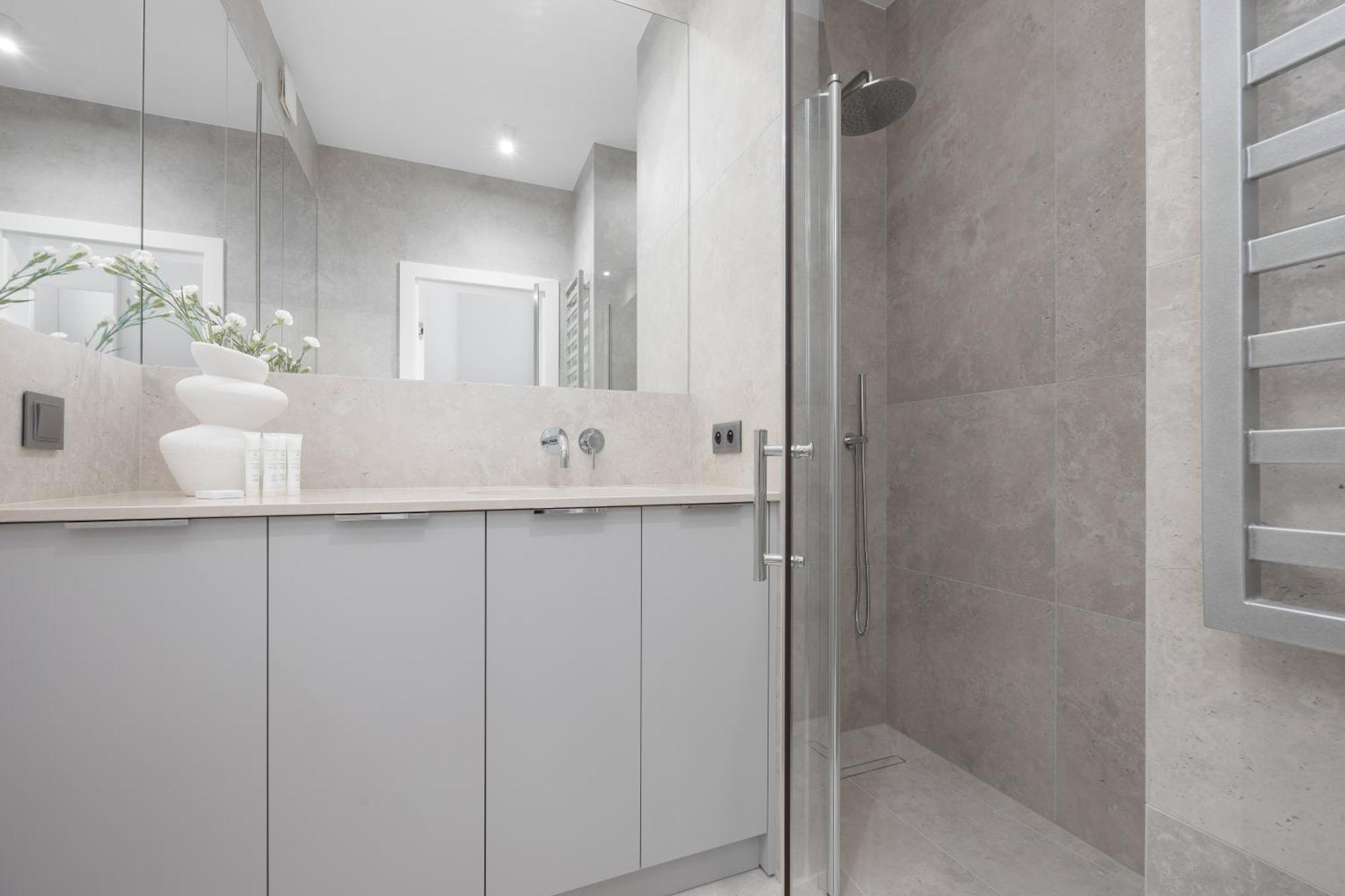 Domaniewska With Parking Mokotow By Renters Prestige * Warsaw