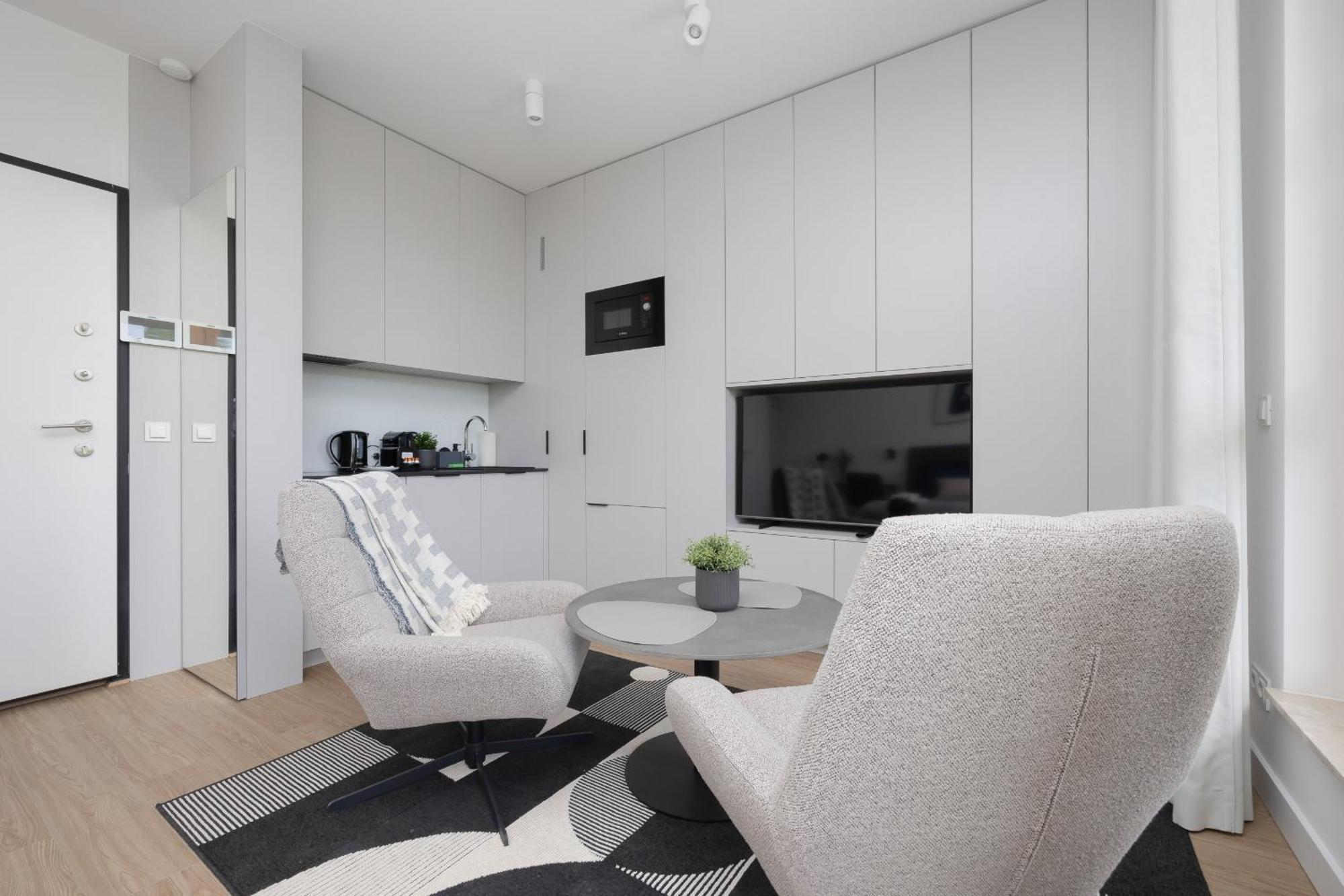 Apartment Exclusive And Modern In With Air Conditioning And Desk By Renters Prestige