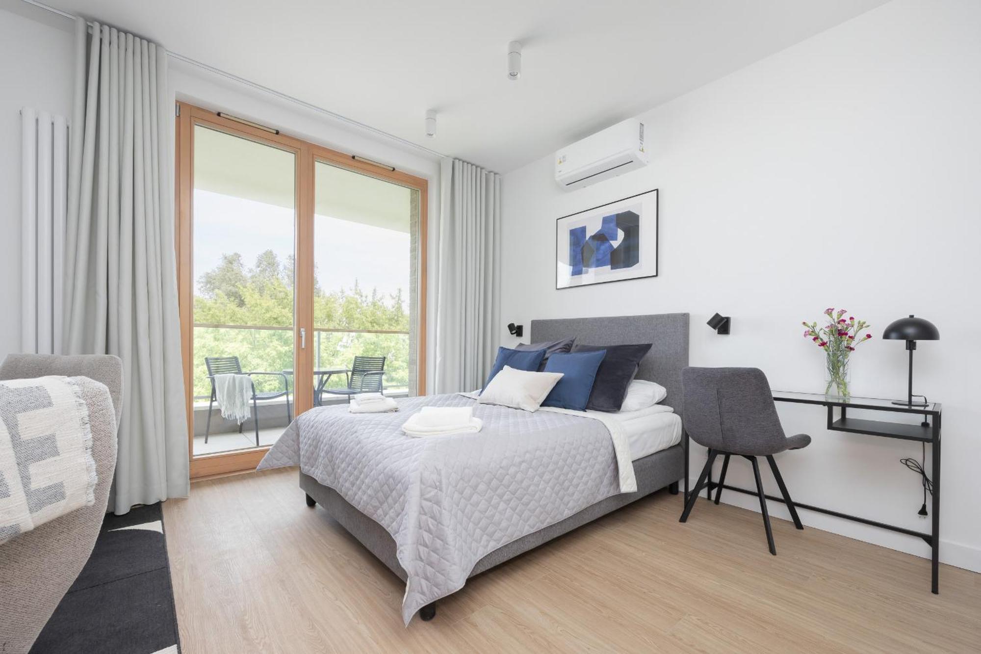 Apartment Exclusive And Modern In With Air Conditioning And Desk By Renters Prestige Warsaw