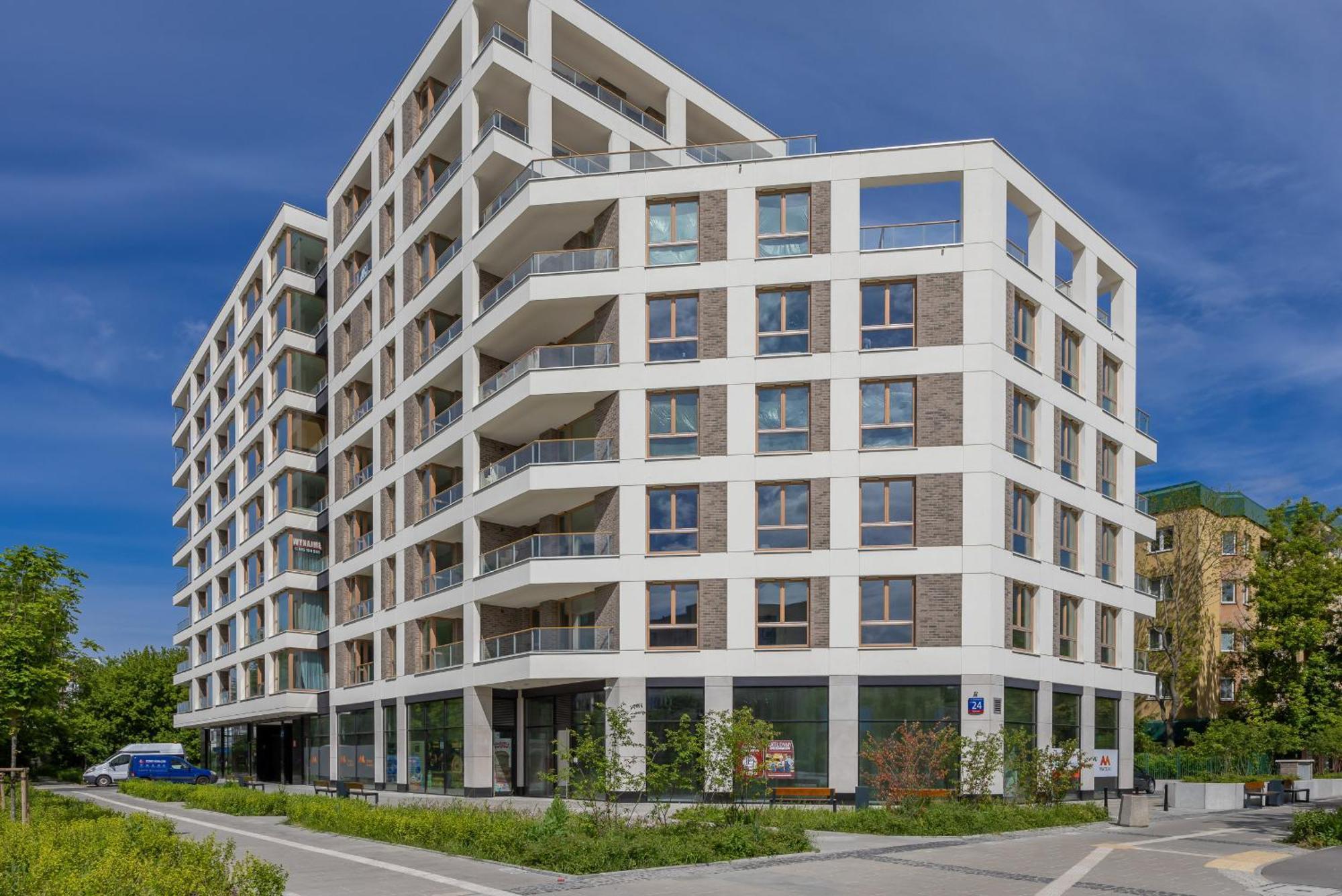Apartment Exclusive And Modern In With Air Conditioning And Desk By Renters Prestige