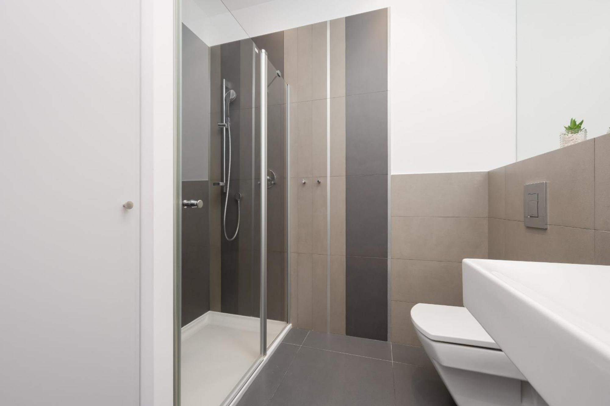 Apartamento Spacious Studio Muranow & Parking By Renters Varsóvia