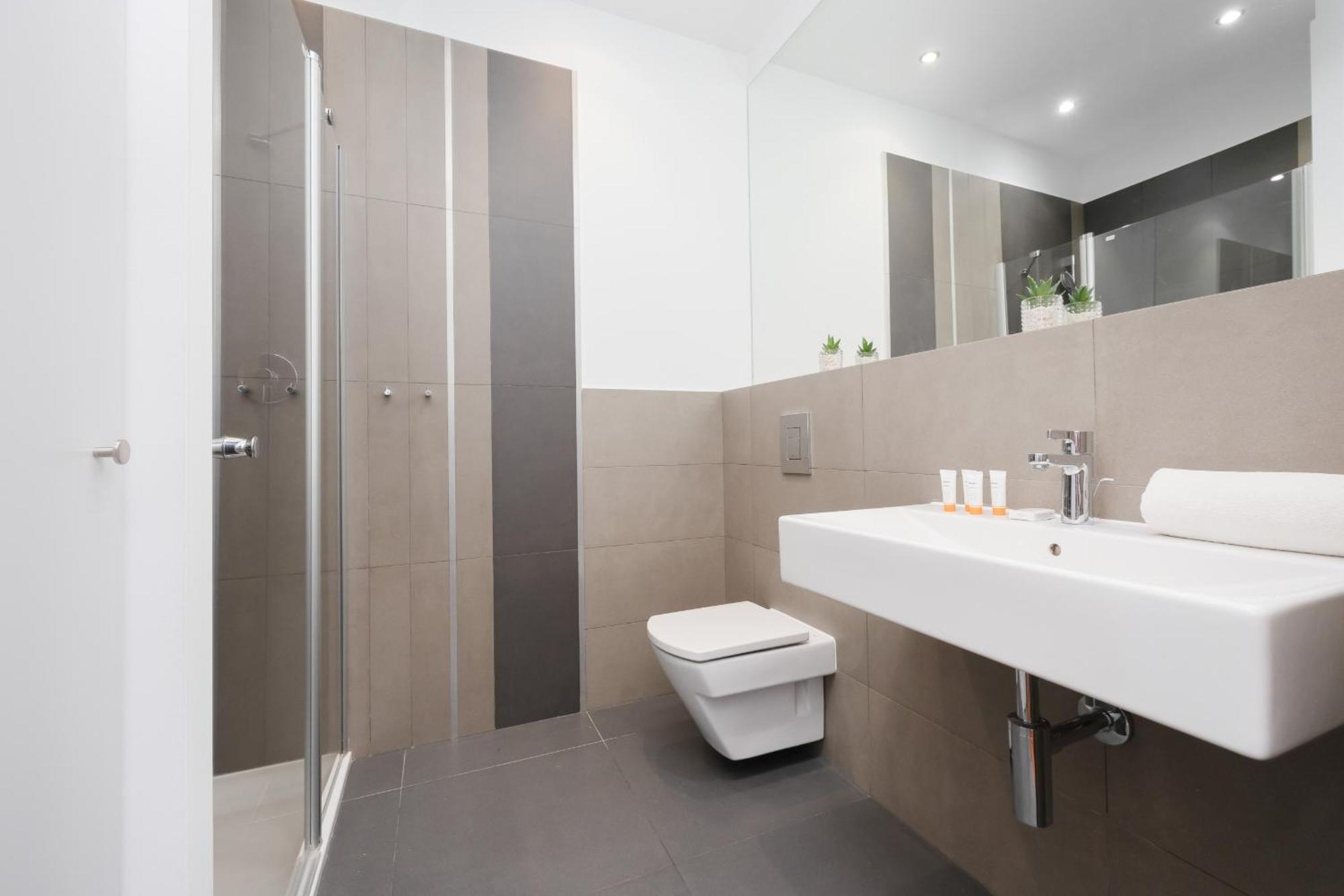 Spacious Studio Muranow & Parking By Renters * Varsóvia