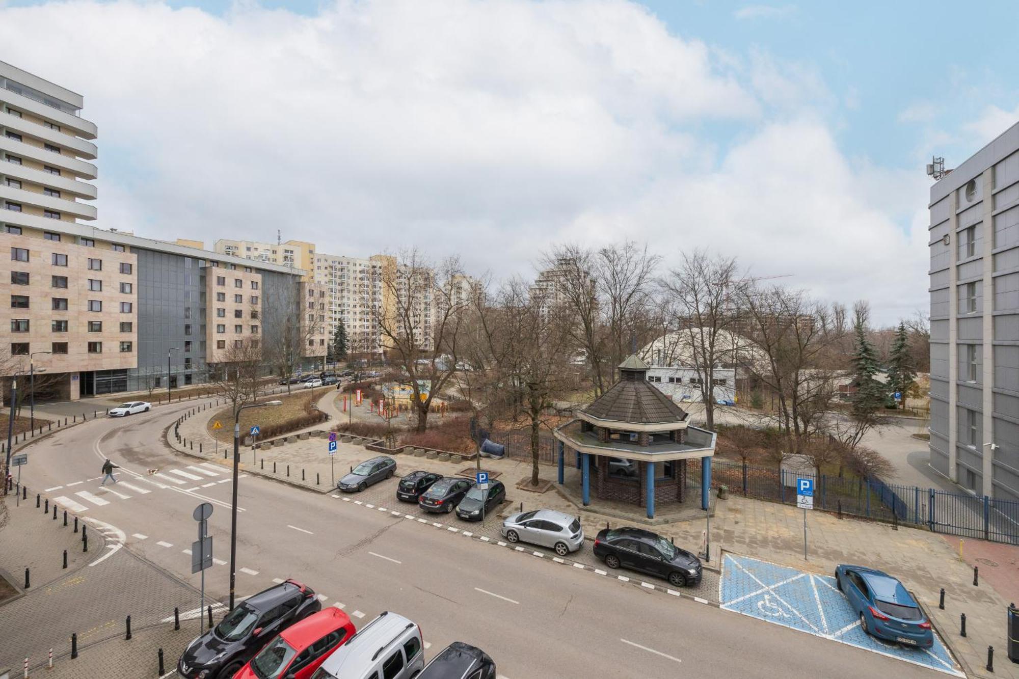 Spacious Studio Muranow & Parking By Renters Apartamento Varsóvia